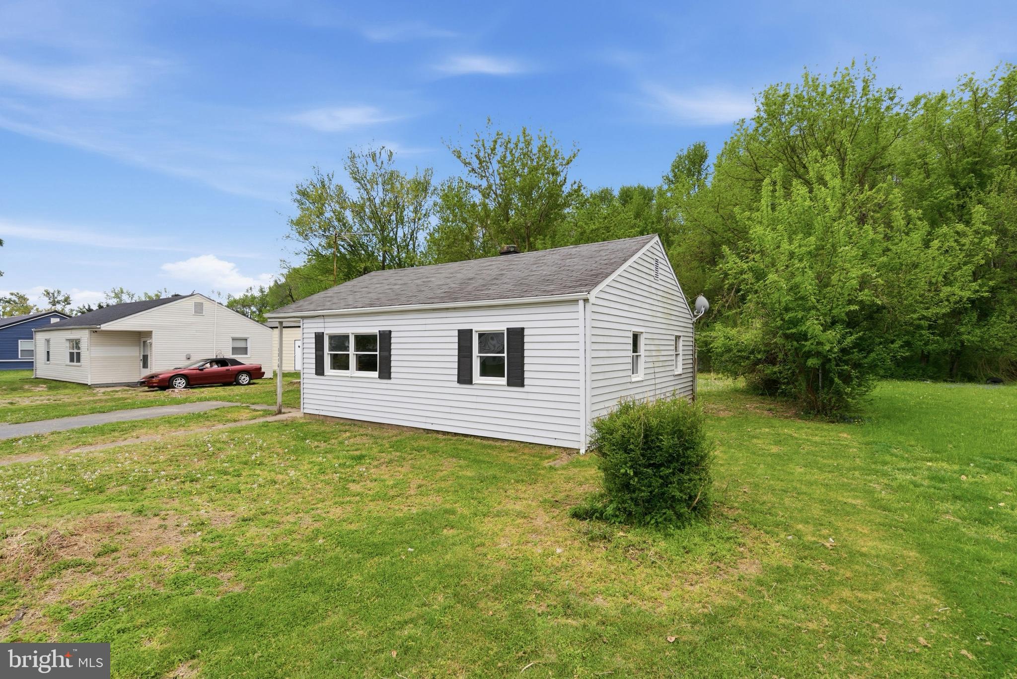 1116 JANES ROAD