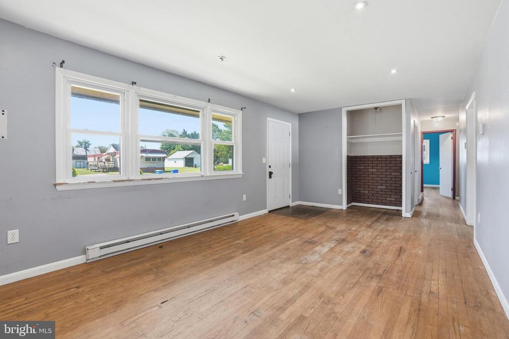 3 LOWBER STREET