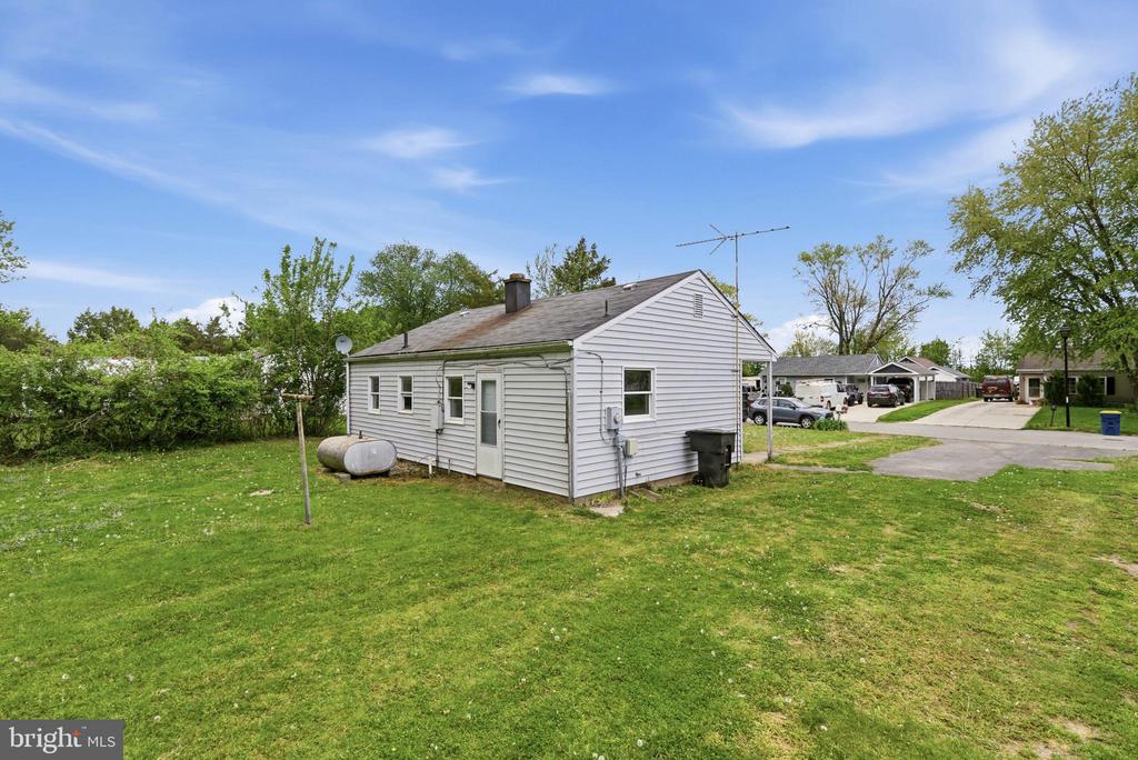 1116 JANES ROAD