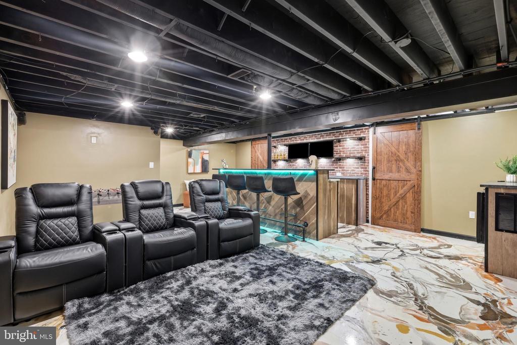 56 OWLS NEST CIRCLE