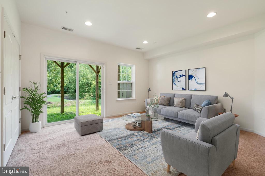 8409 Wood Thrush Way