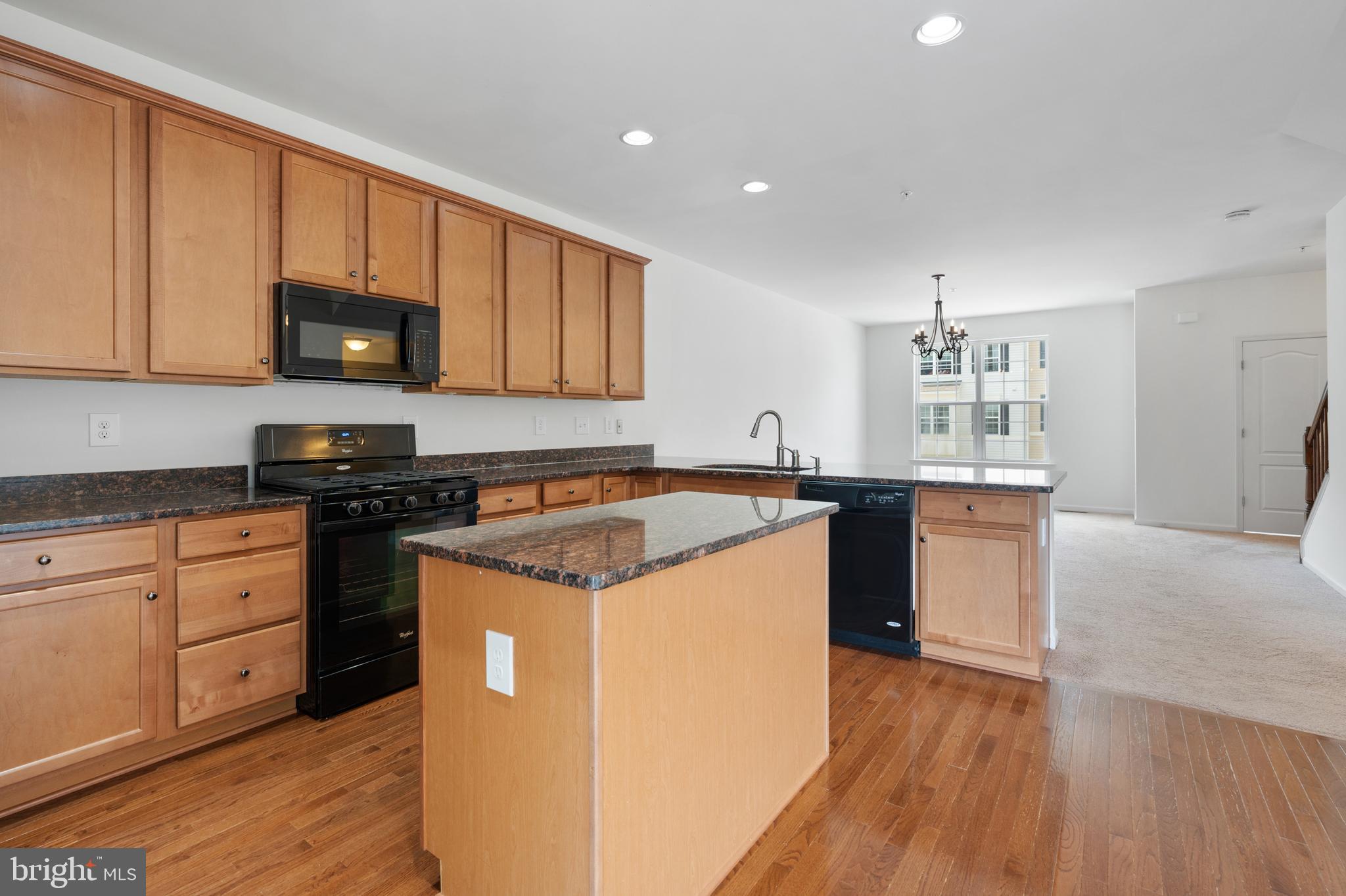 8409 Wood Thrush Way