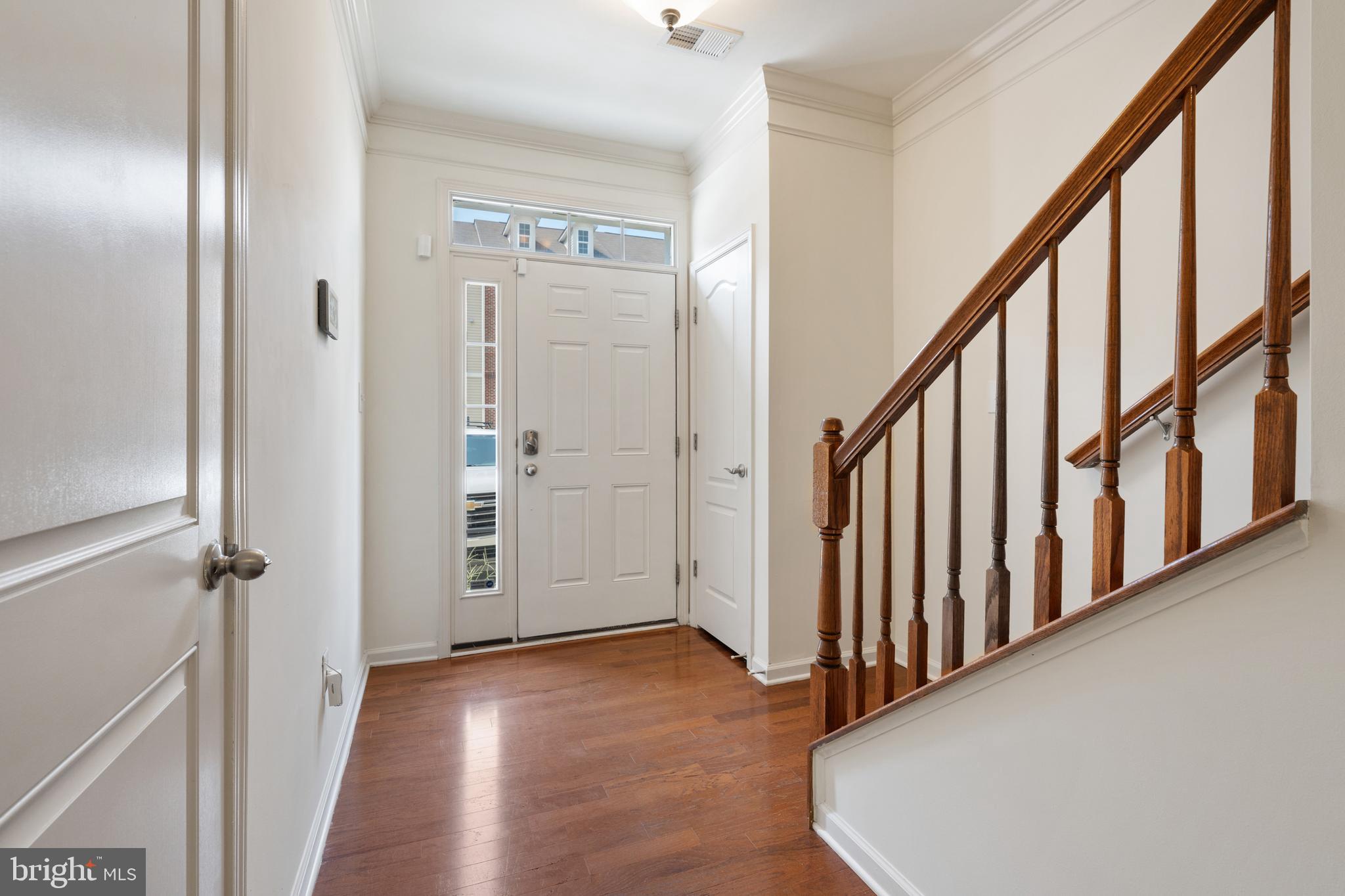 8409 Wood Thrush Way