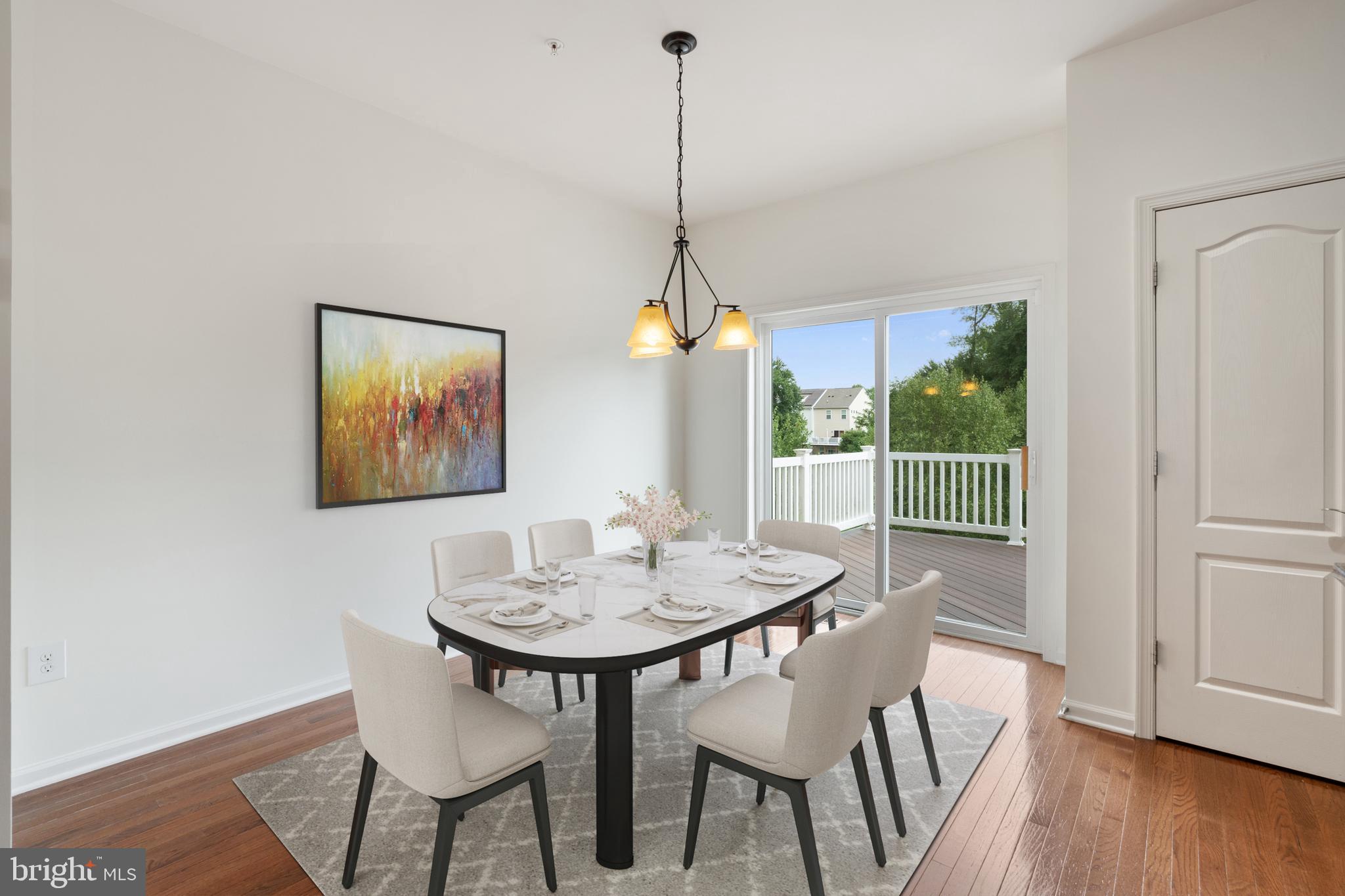 8409 Wood Thrush Way