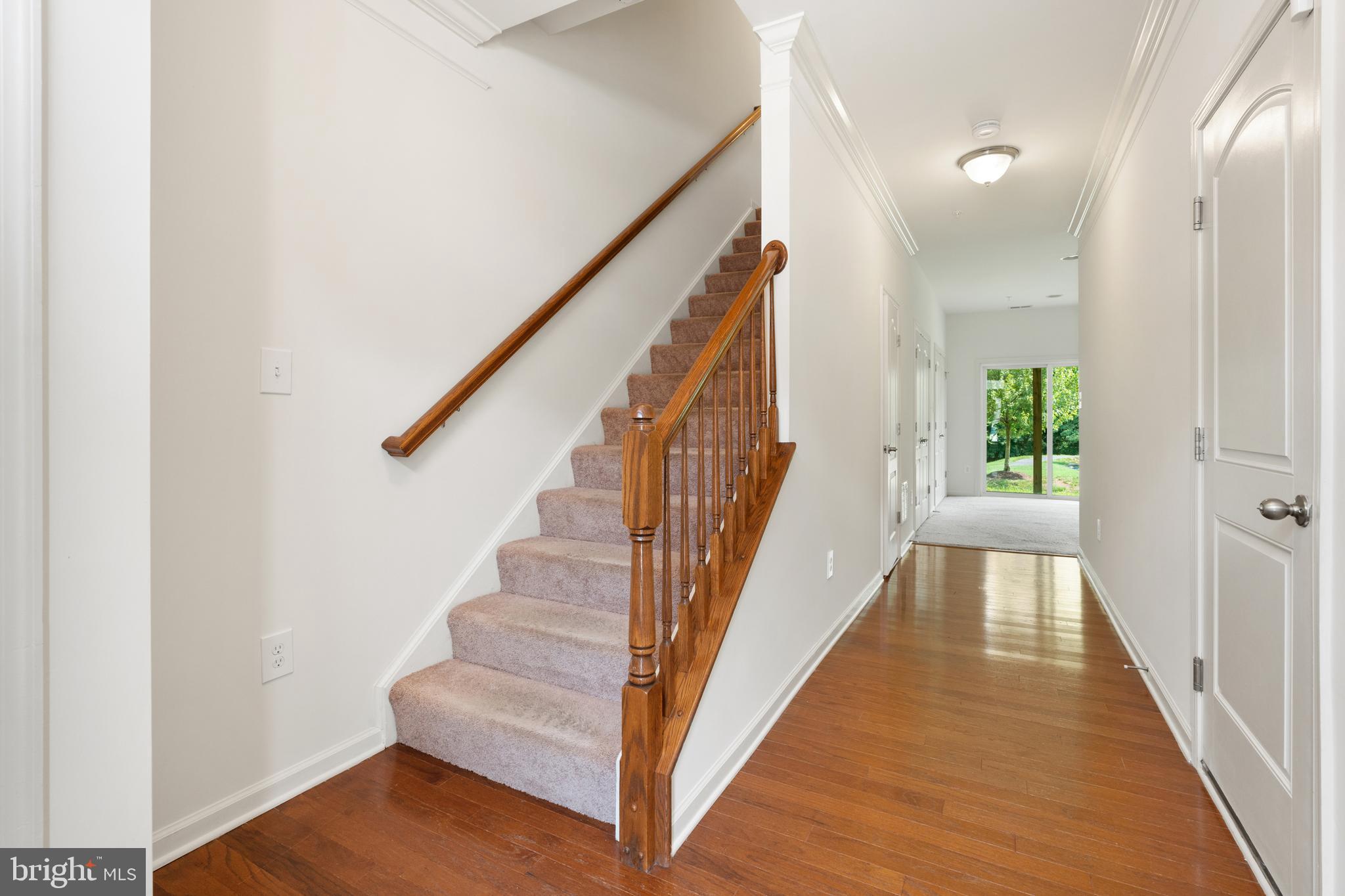 8409 Wood Thrush Way