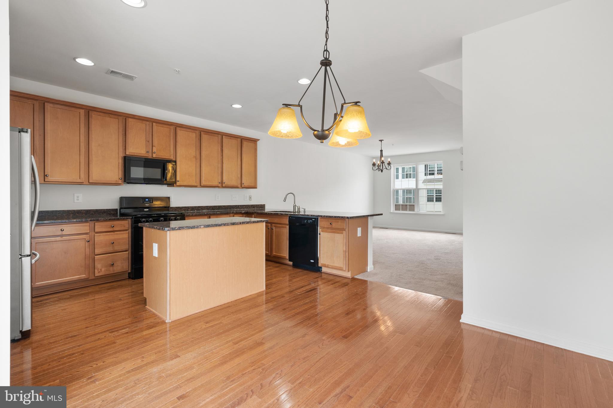 8409 Wood Thrush Way