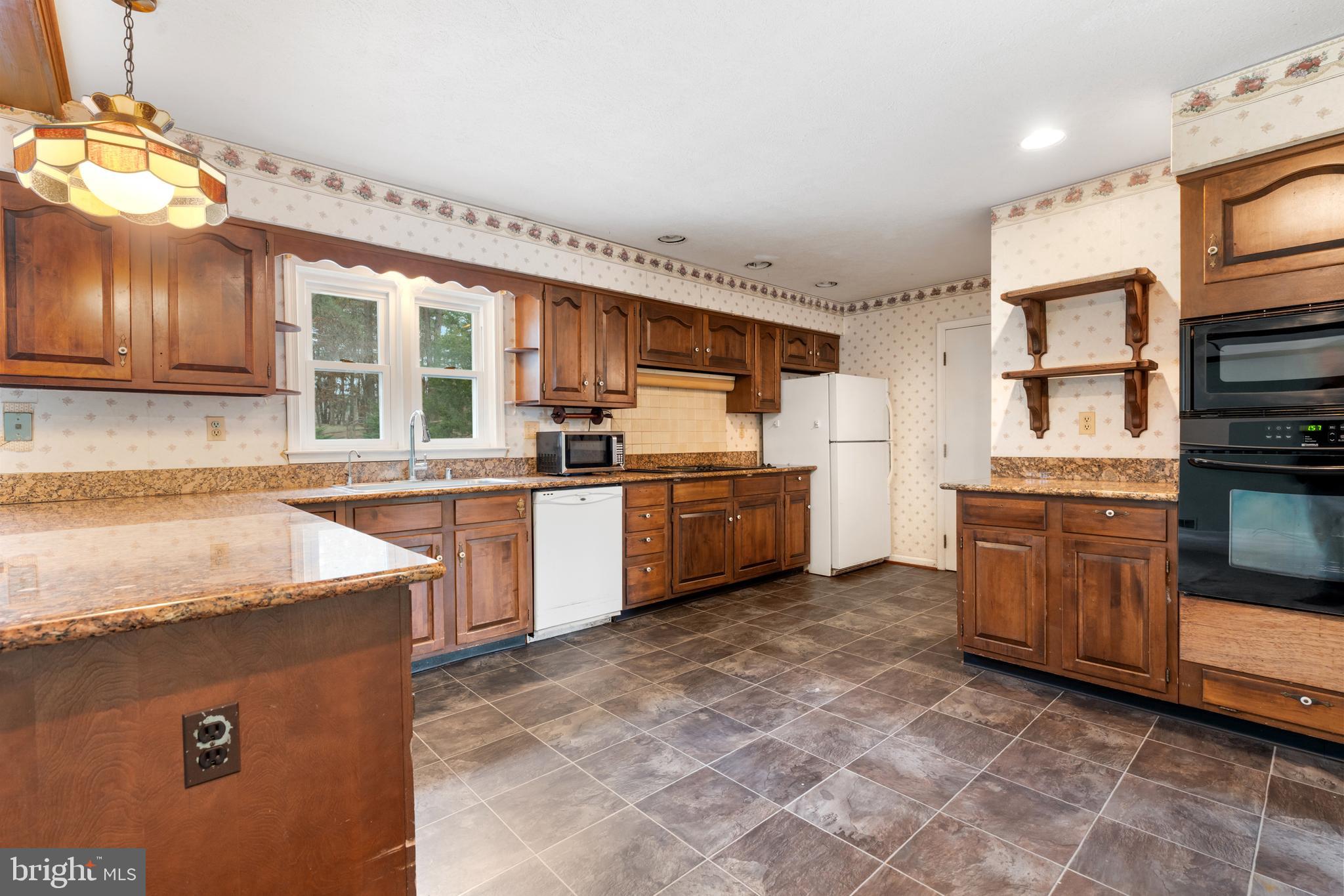 9101 Hall Ct