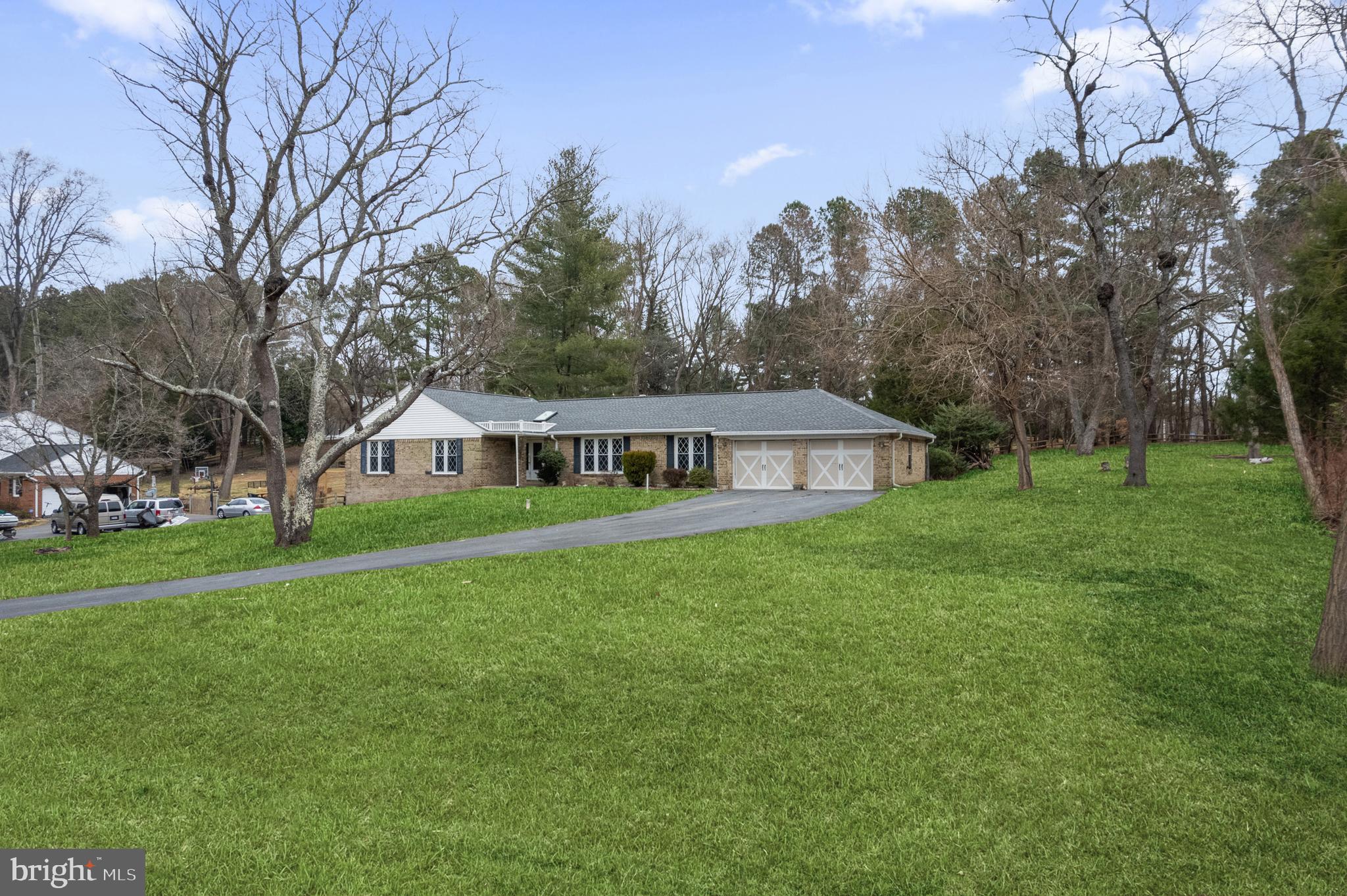 9101 Hall Ct