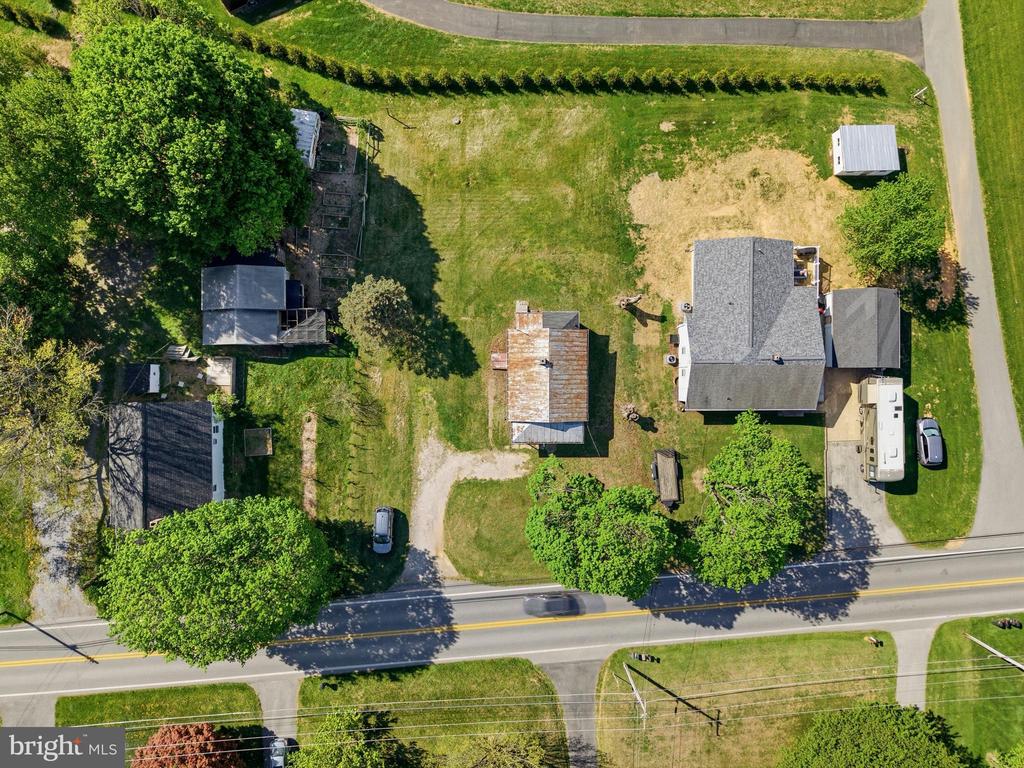 709 DEER PARK ROAD
