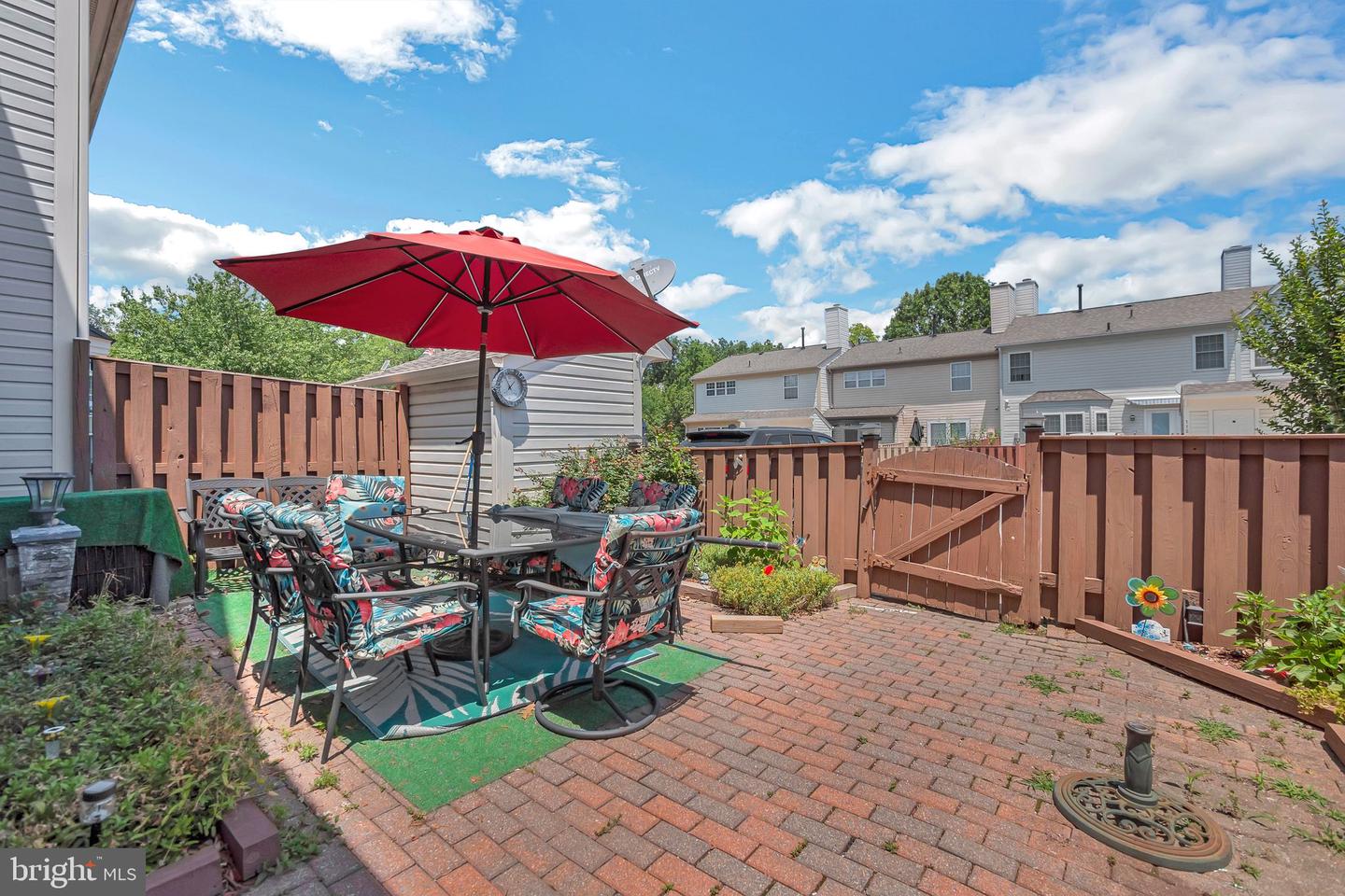 113 New Castle Ct