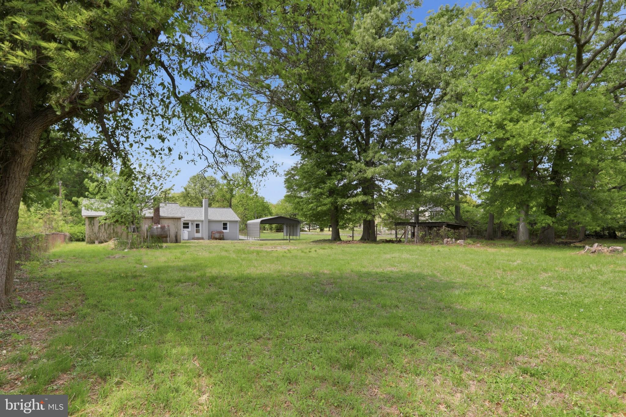 7725 WILLS LANE