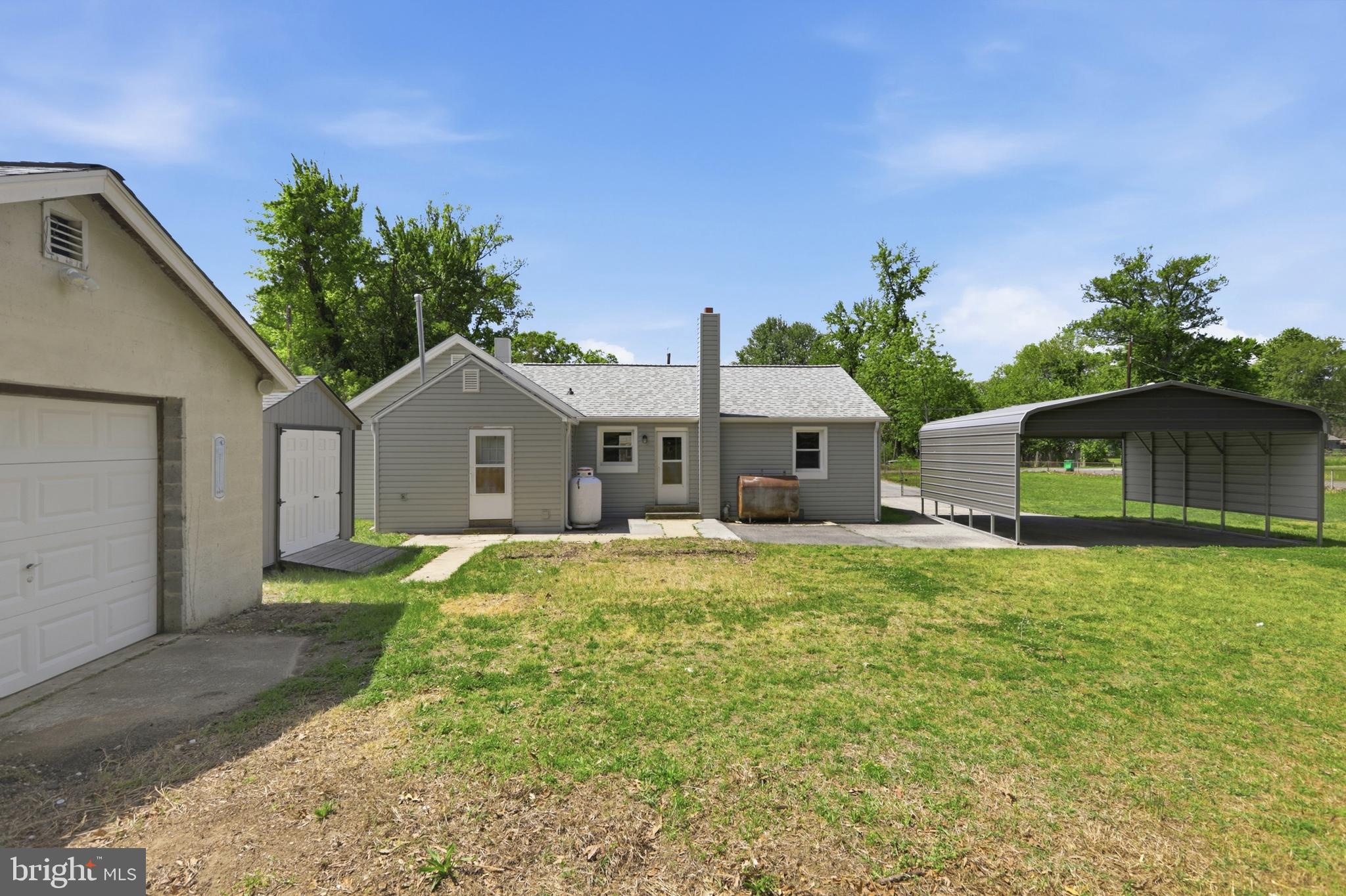 7725 WILLS LANE
