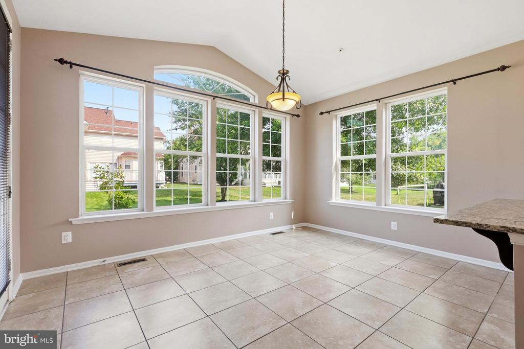 2700 LAKE FOREST DRIVE