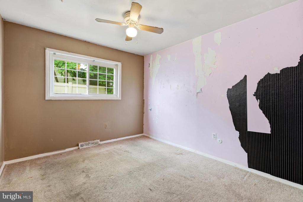 7902 CLAUDIA DRIVE