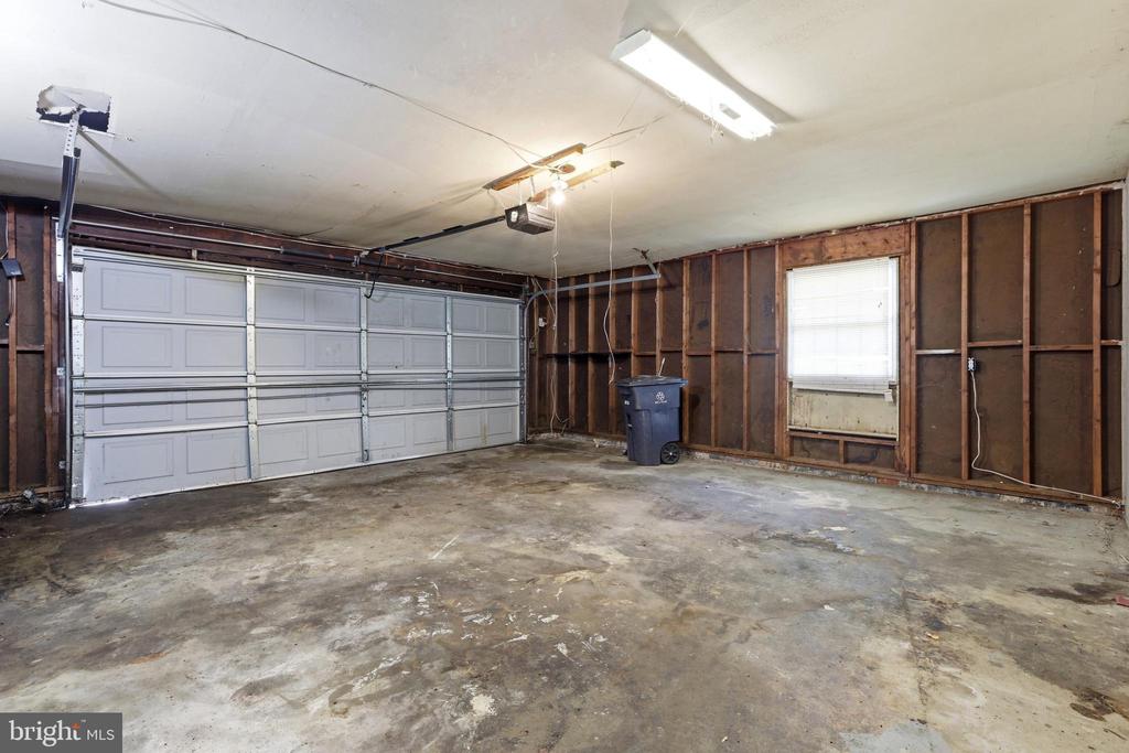 7902 CLAUDIA DRIVE