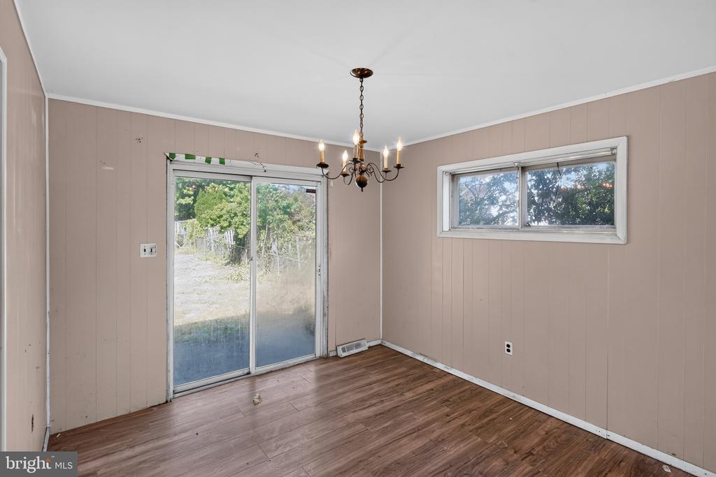 1917 GLENDORA DRIVE