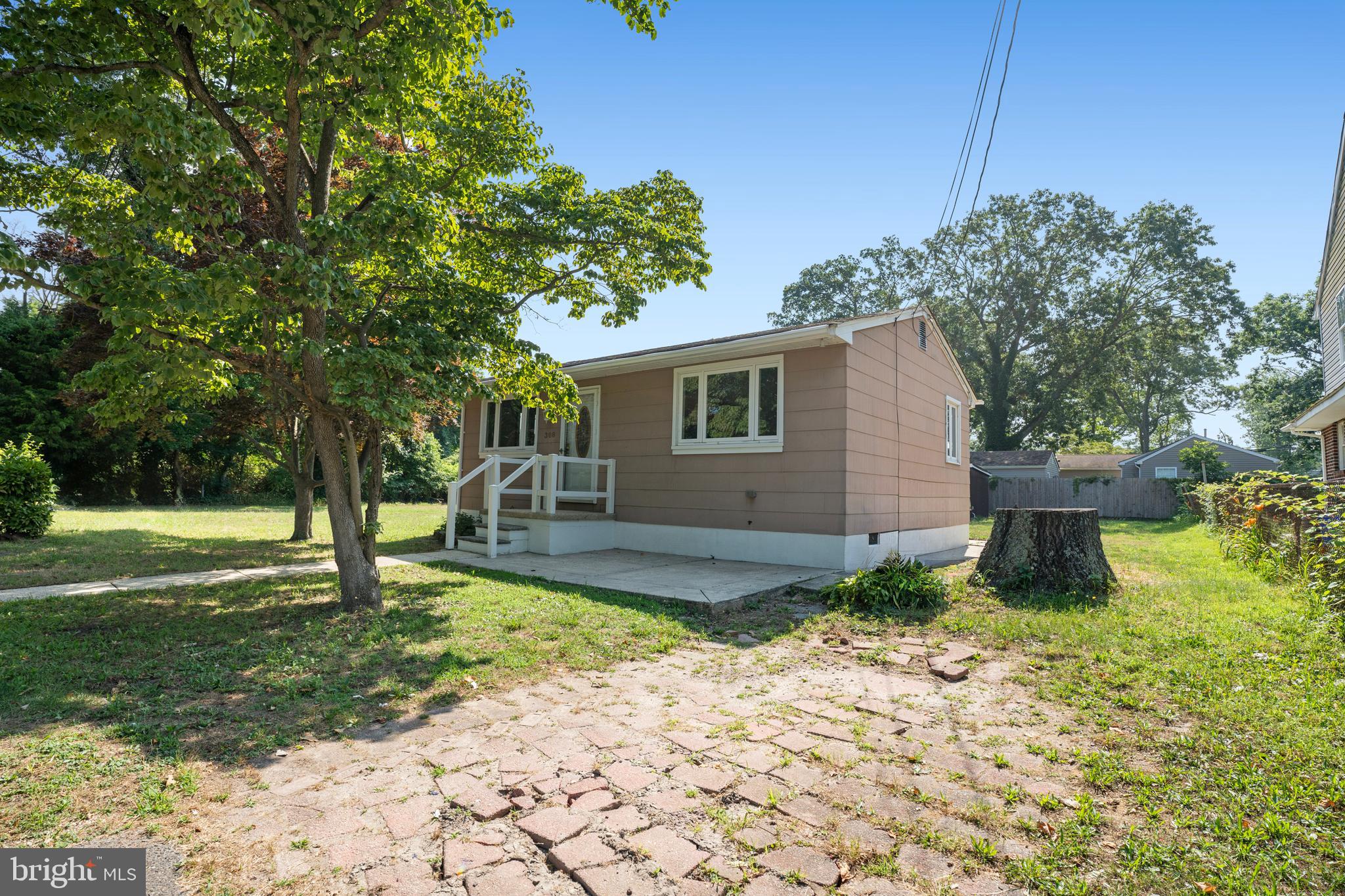 308 Fenton Ave