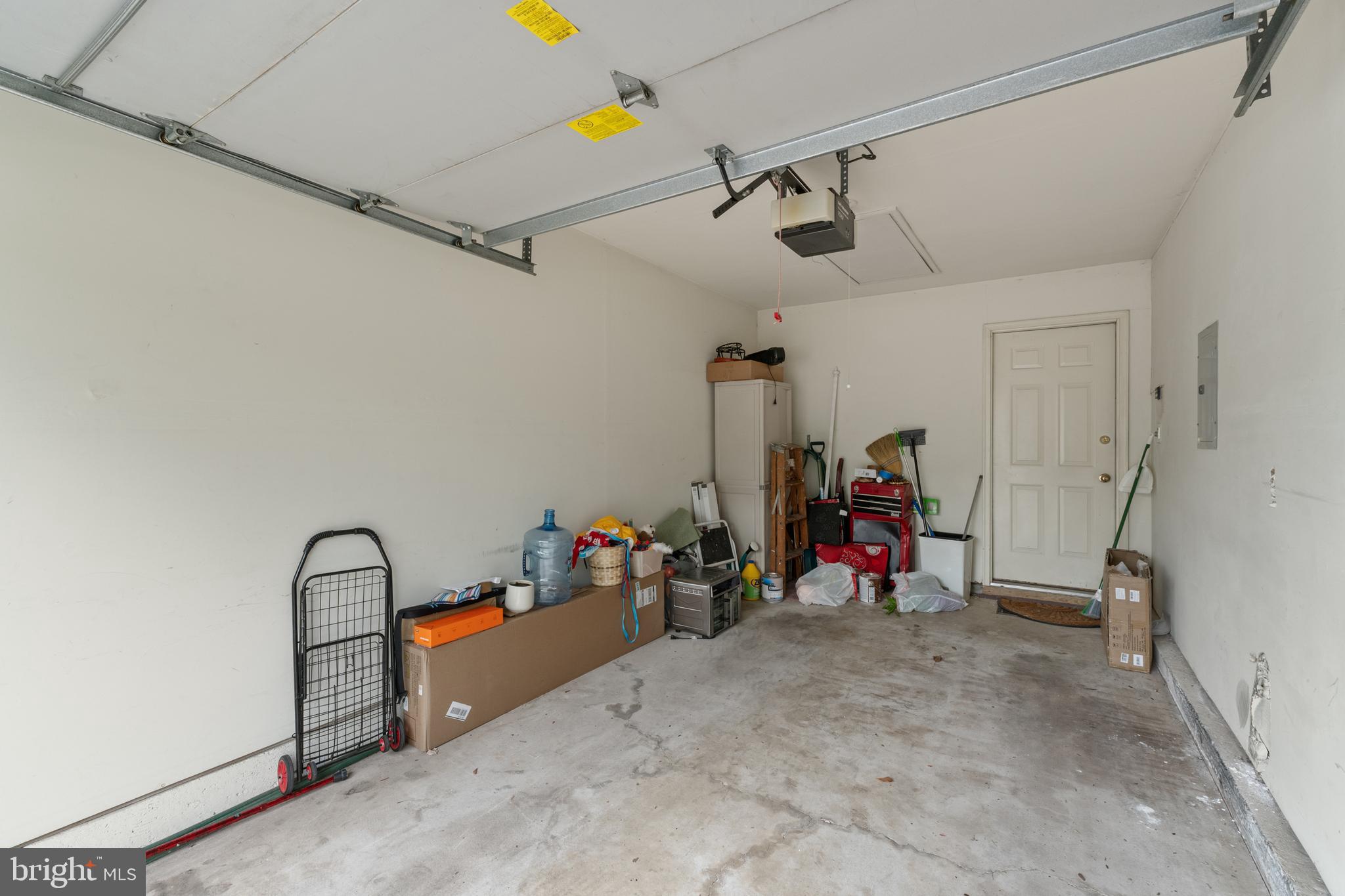 9 Hemlock Ct