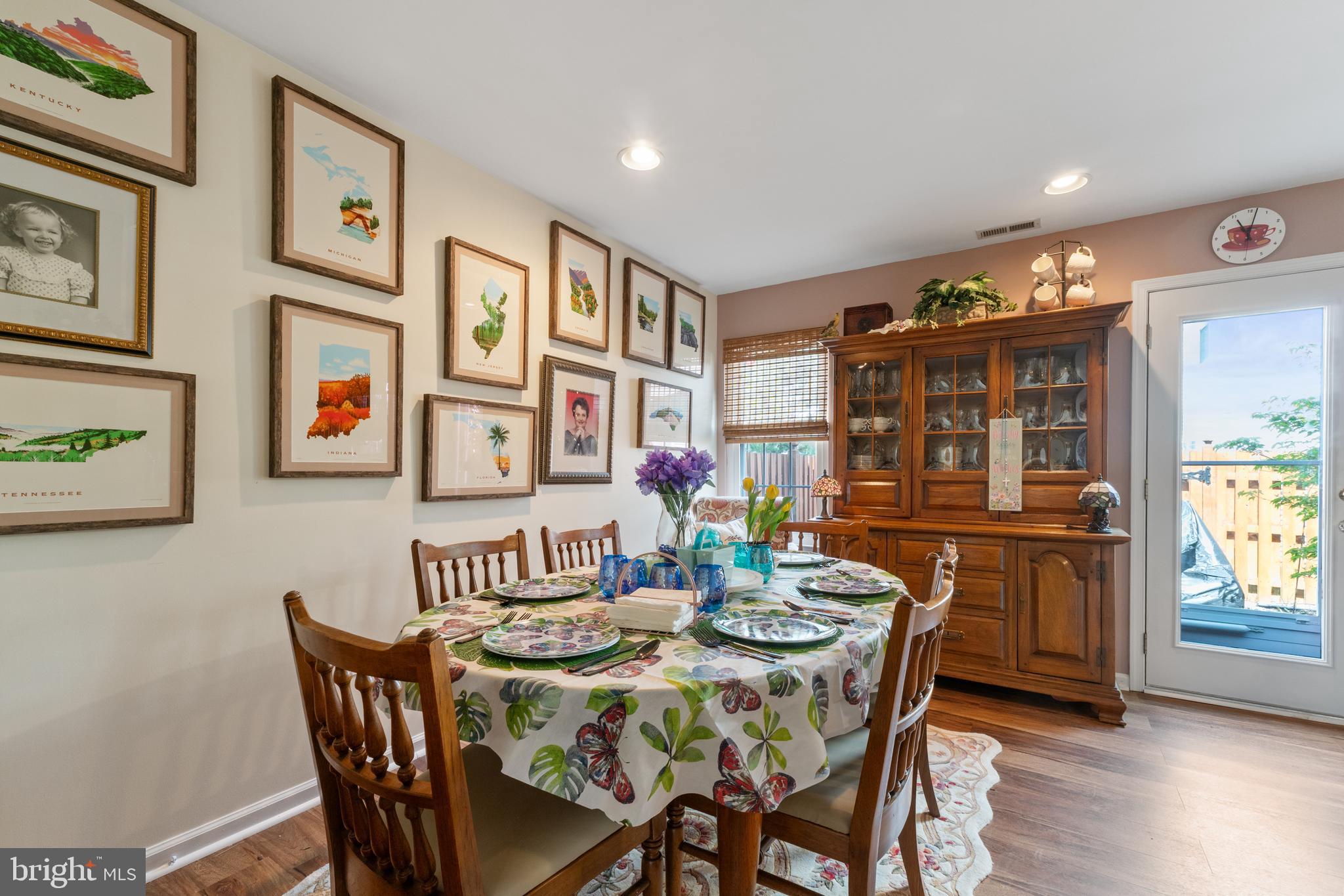 9 Hemlock Ct