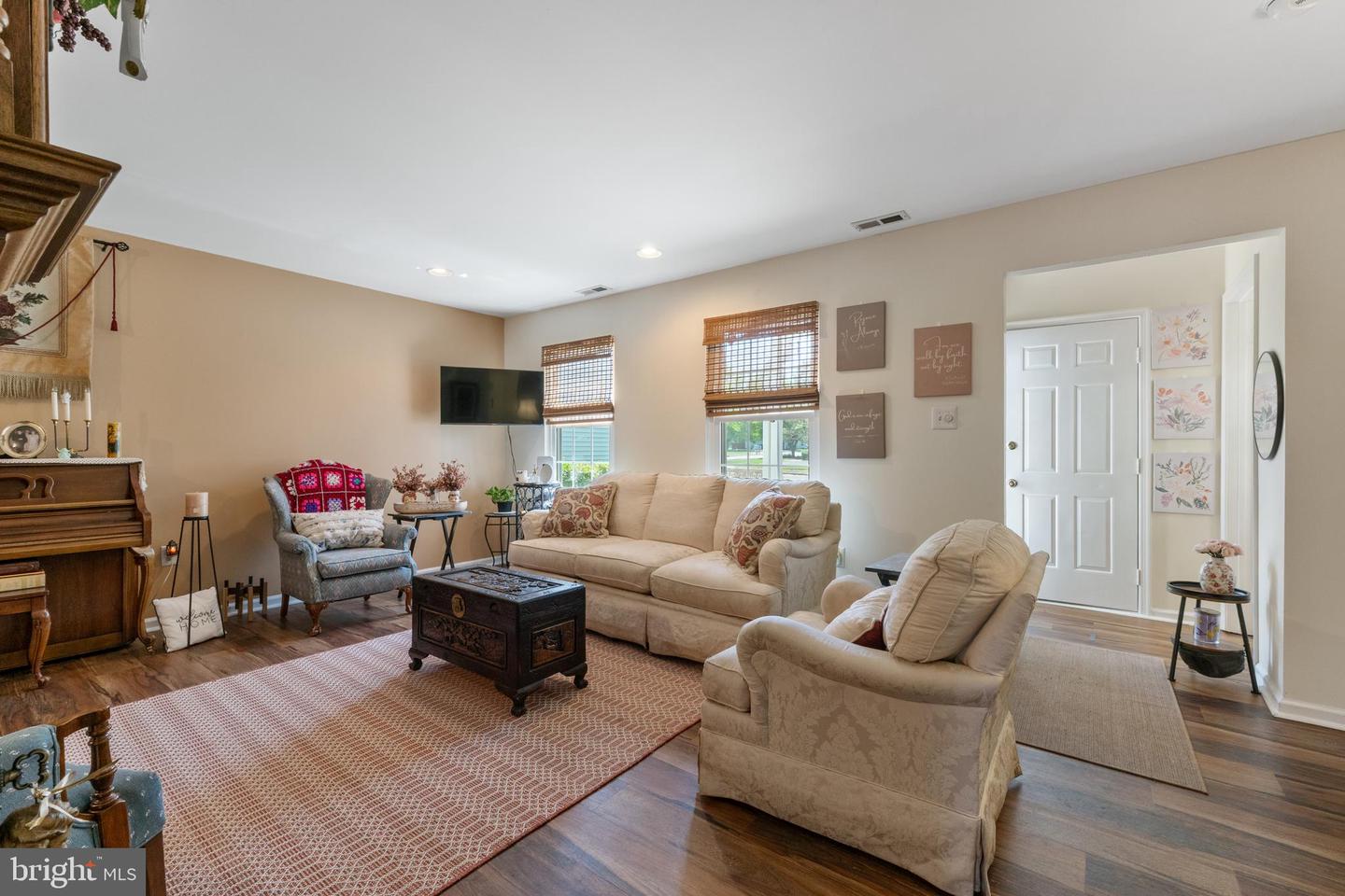 9 Hemlock Ct