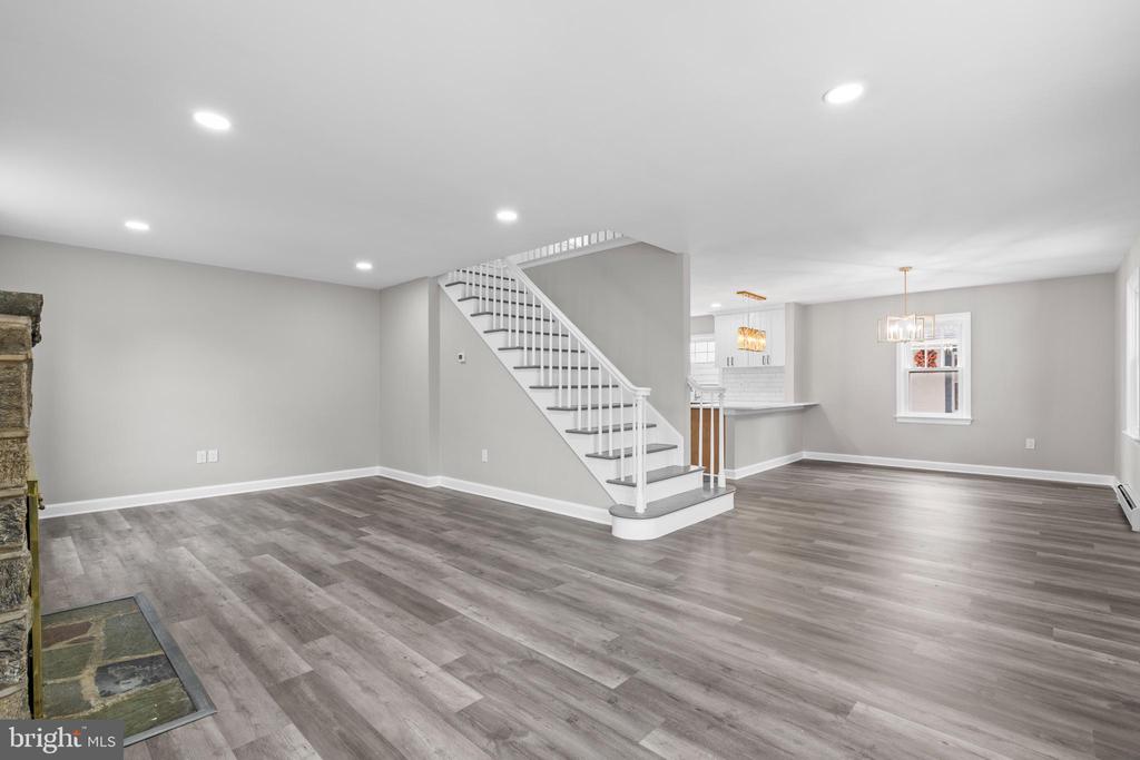 131 LIPPINCOTT AVENUE
