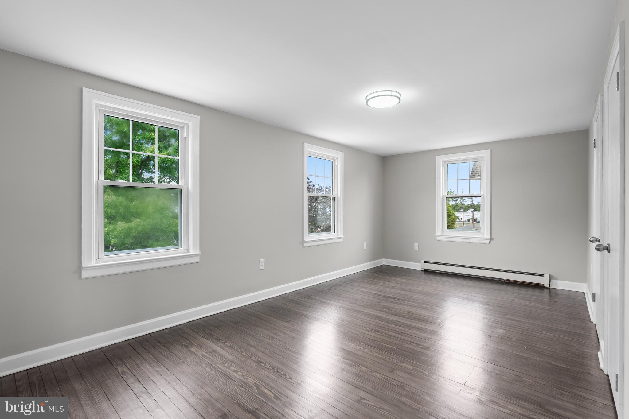 131 LIPPINCOTT AVENUE