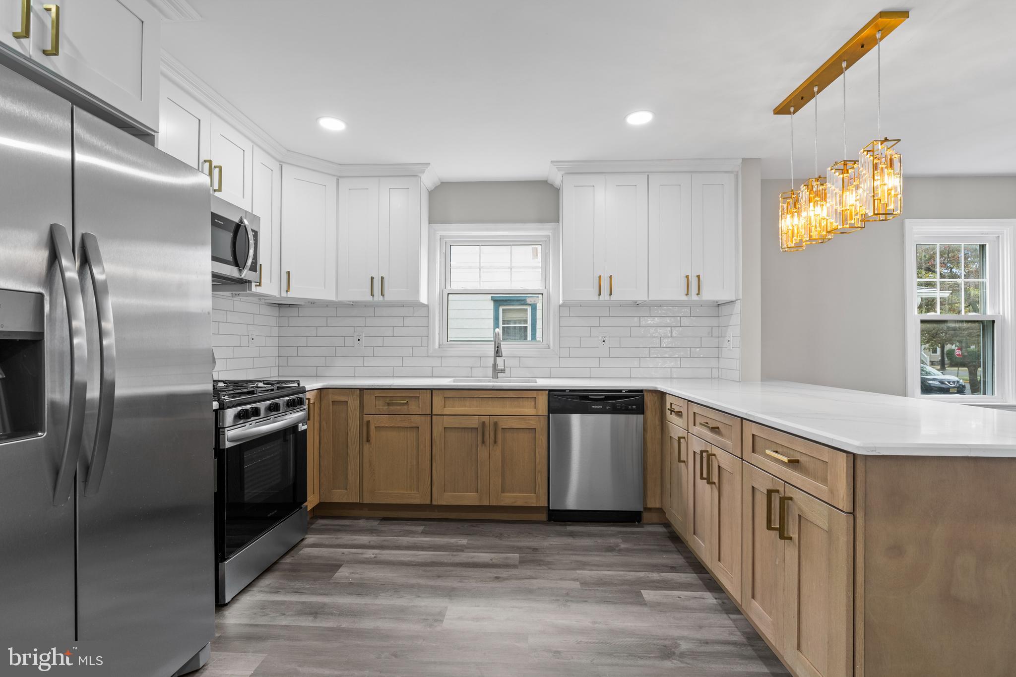 131 LIPPINCOTT AVENUE