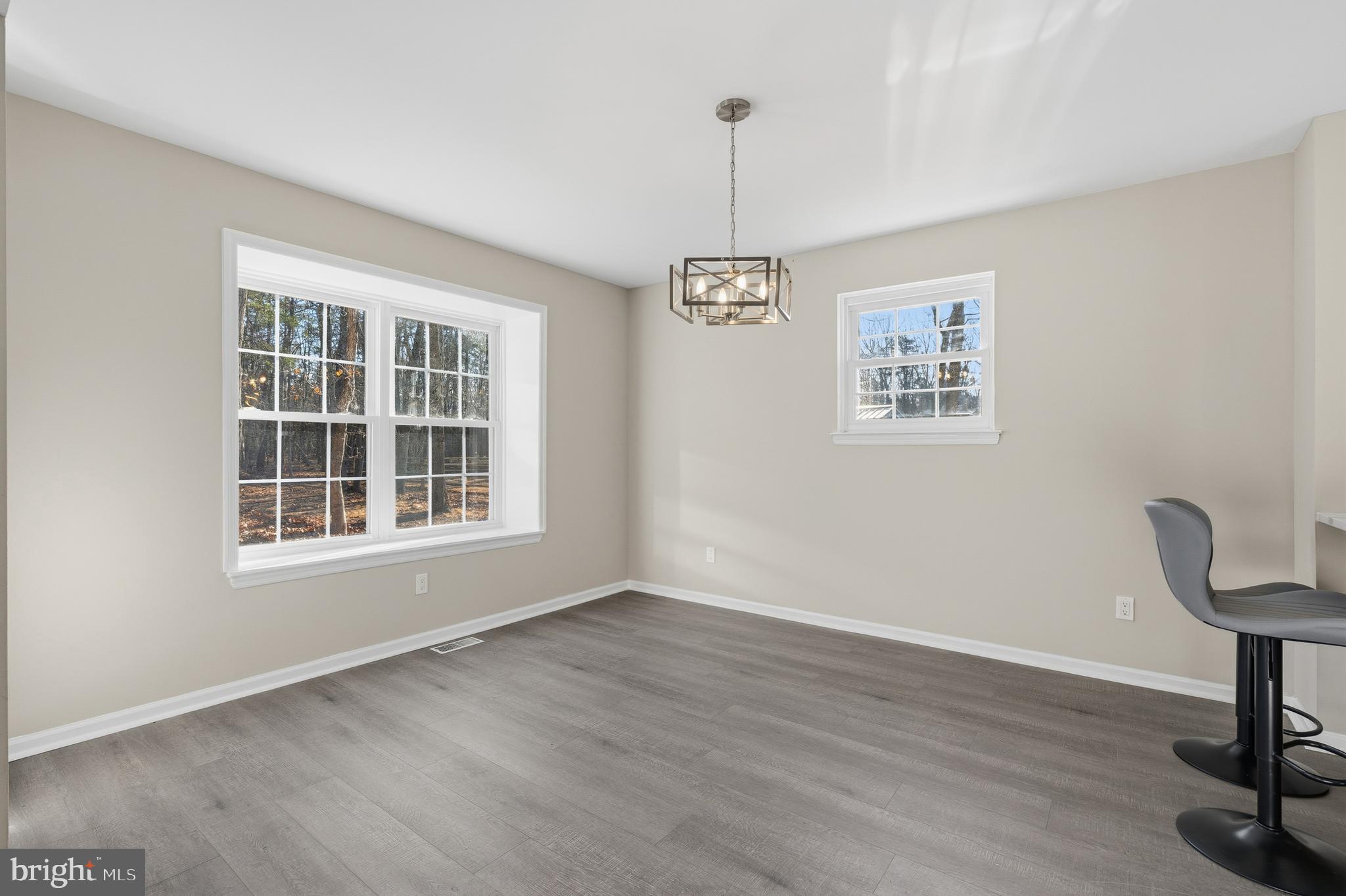 221 OAK LANE