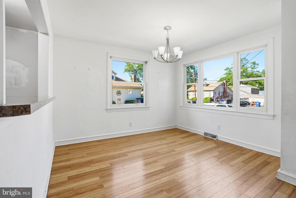 314 S LIPPINCOTT AVENUE
