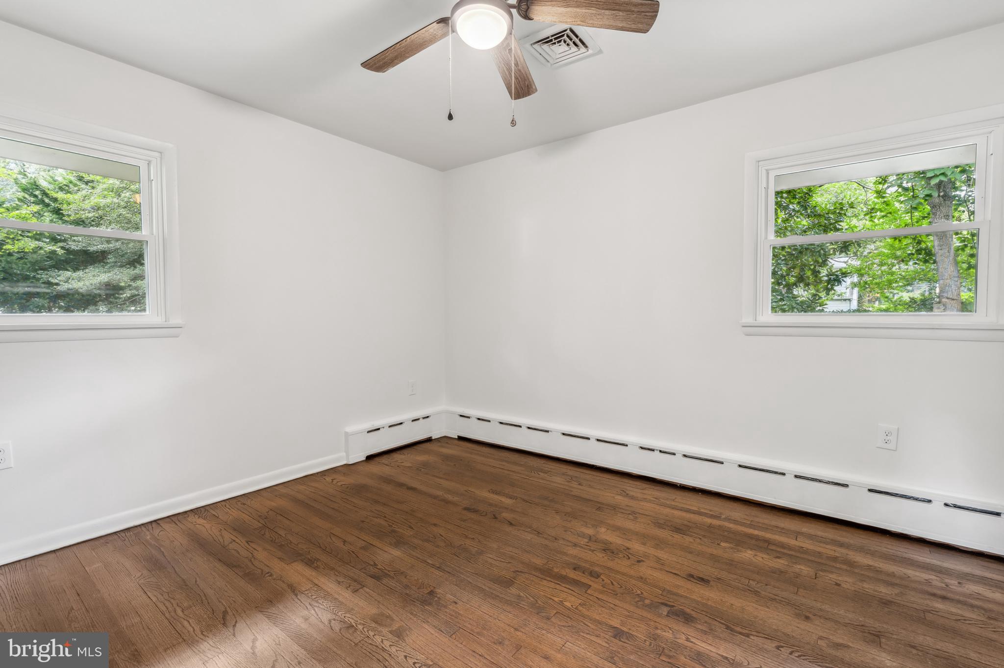 27 Woodcrest Ave