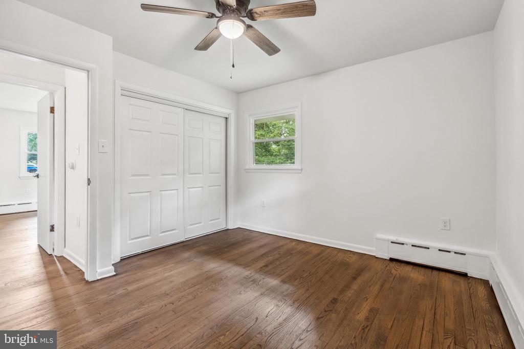 27 Woodcrest Ave