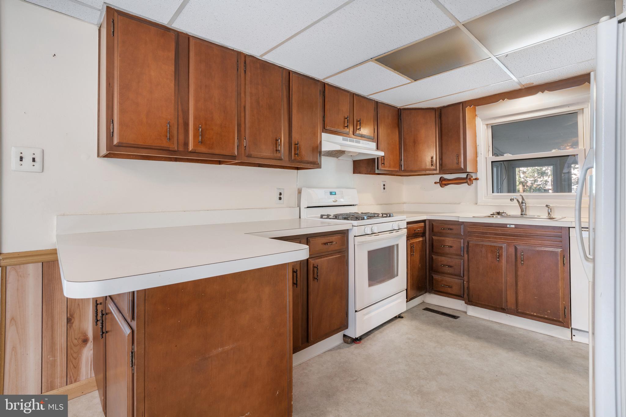 277 W Central Ave