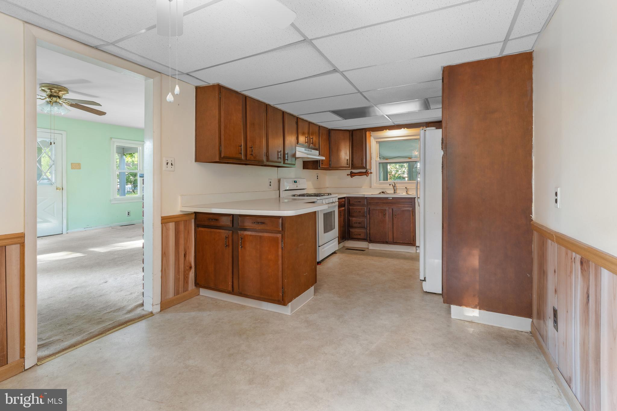 277 W Central Ave