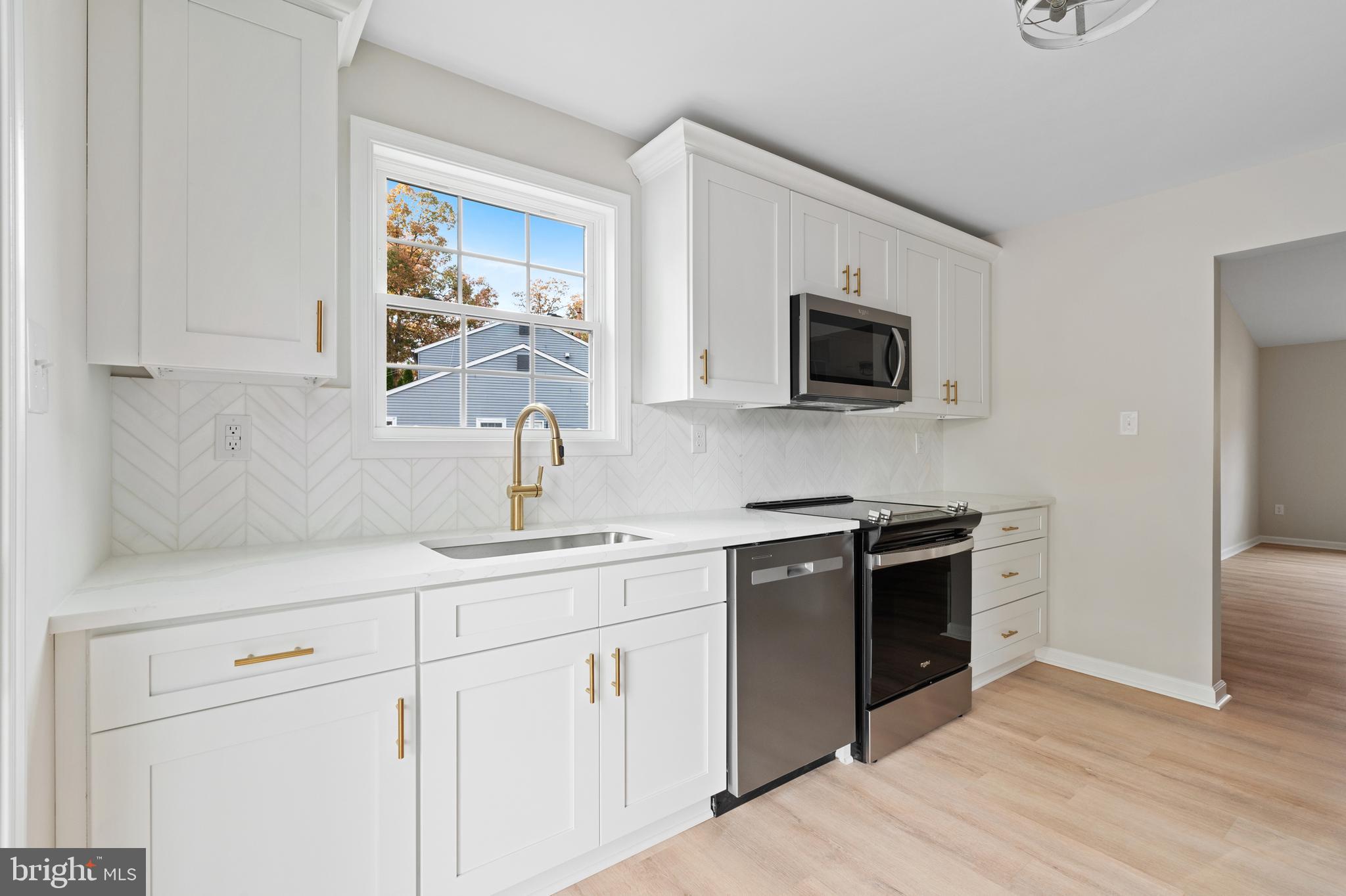 103 Ramblewood Dr