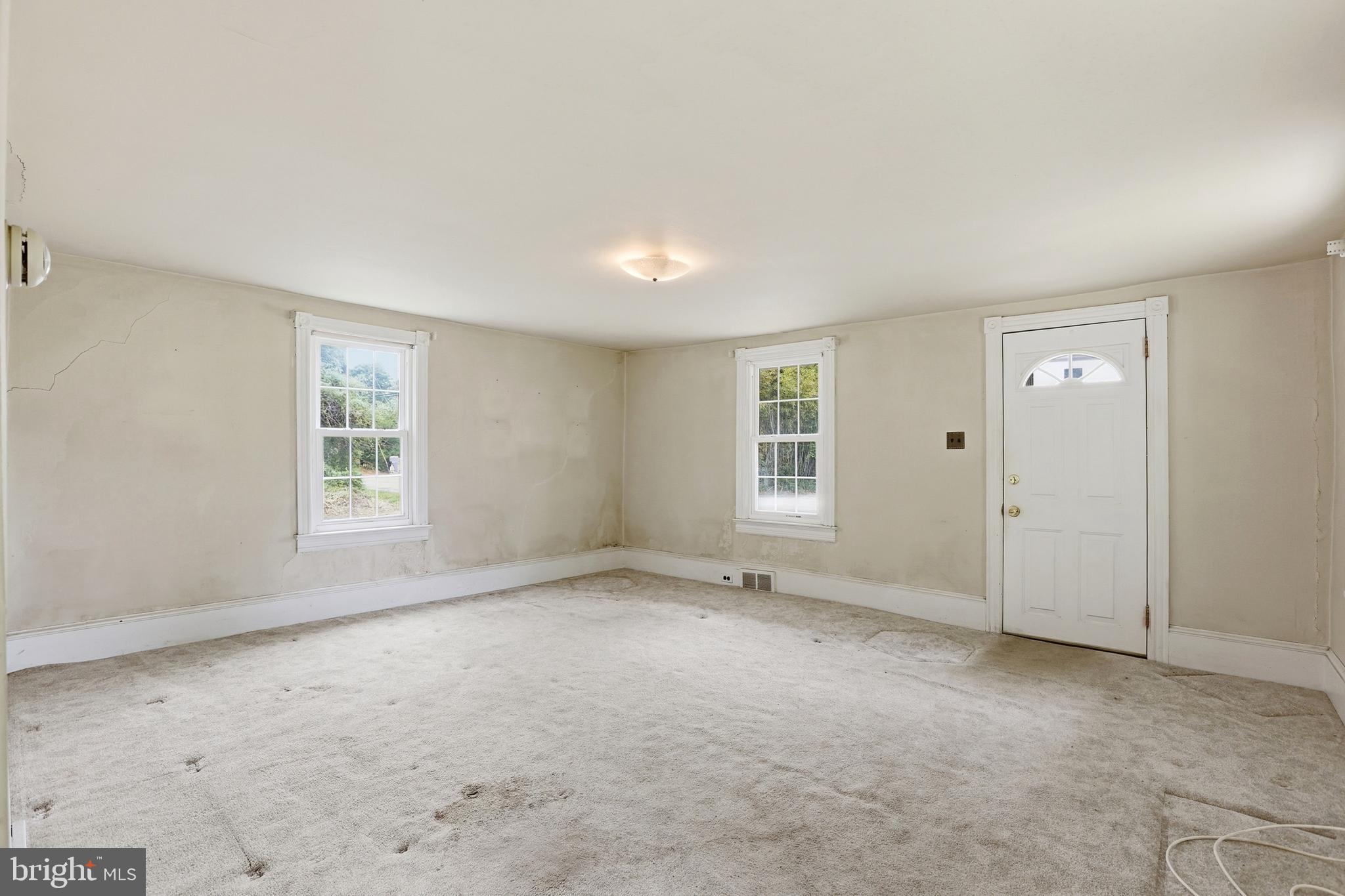 523 HAY ROAD