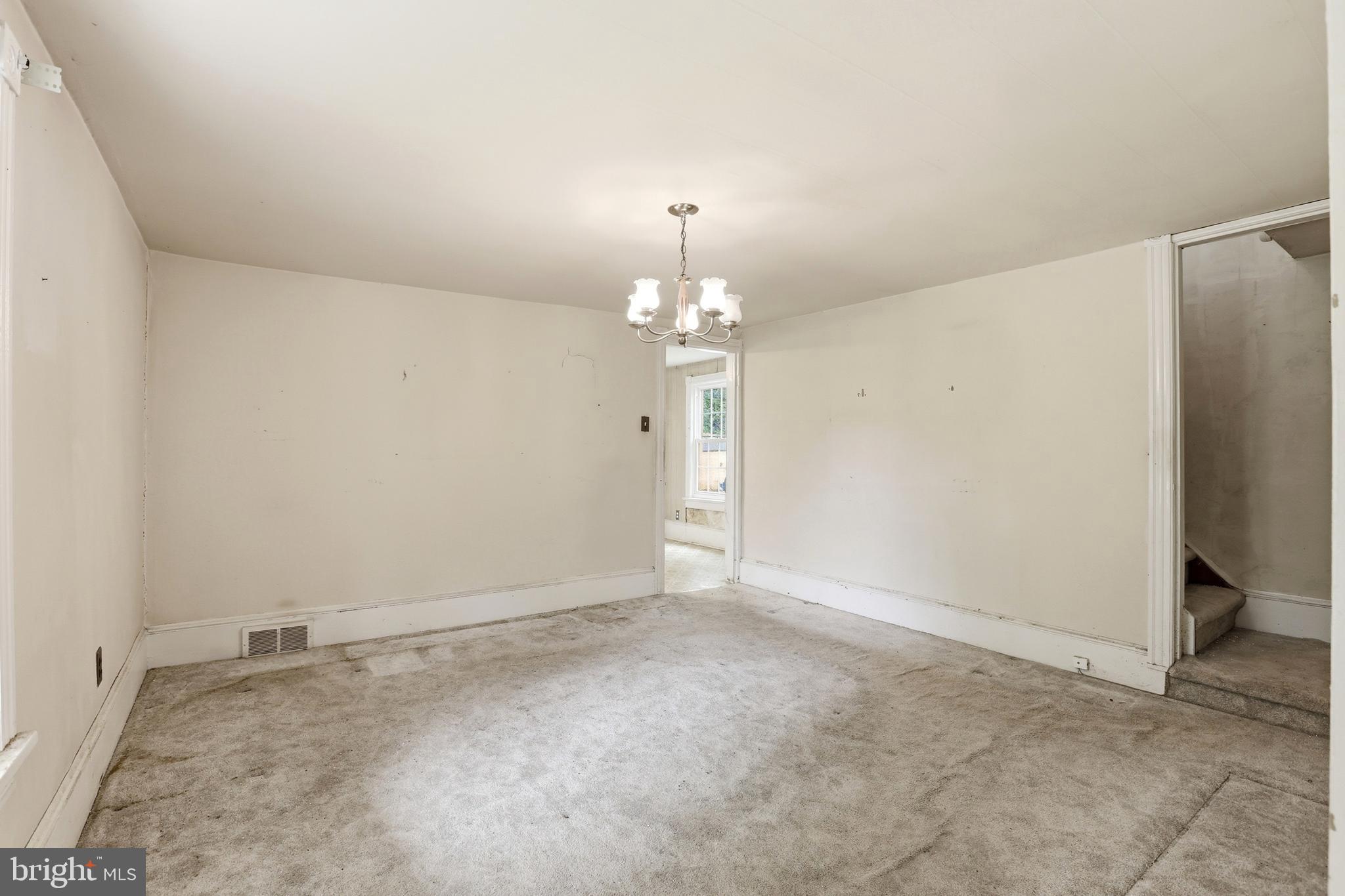 523 HAY ROAD