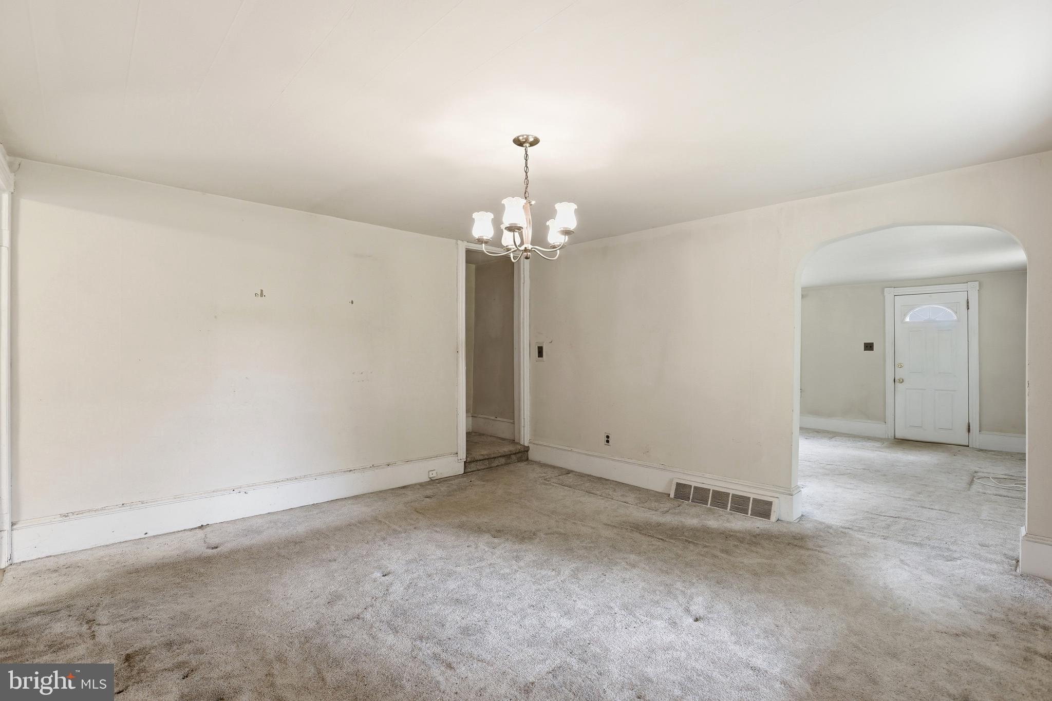 523 HAY ROAD
