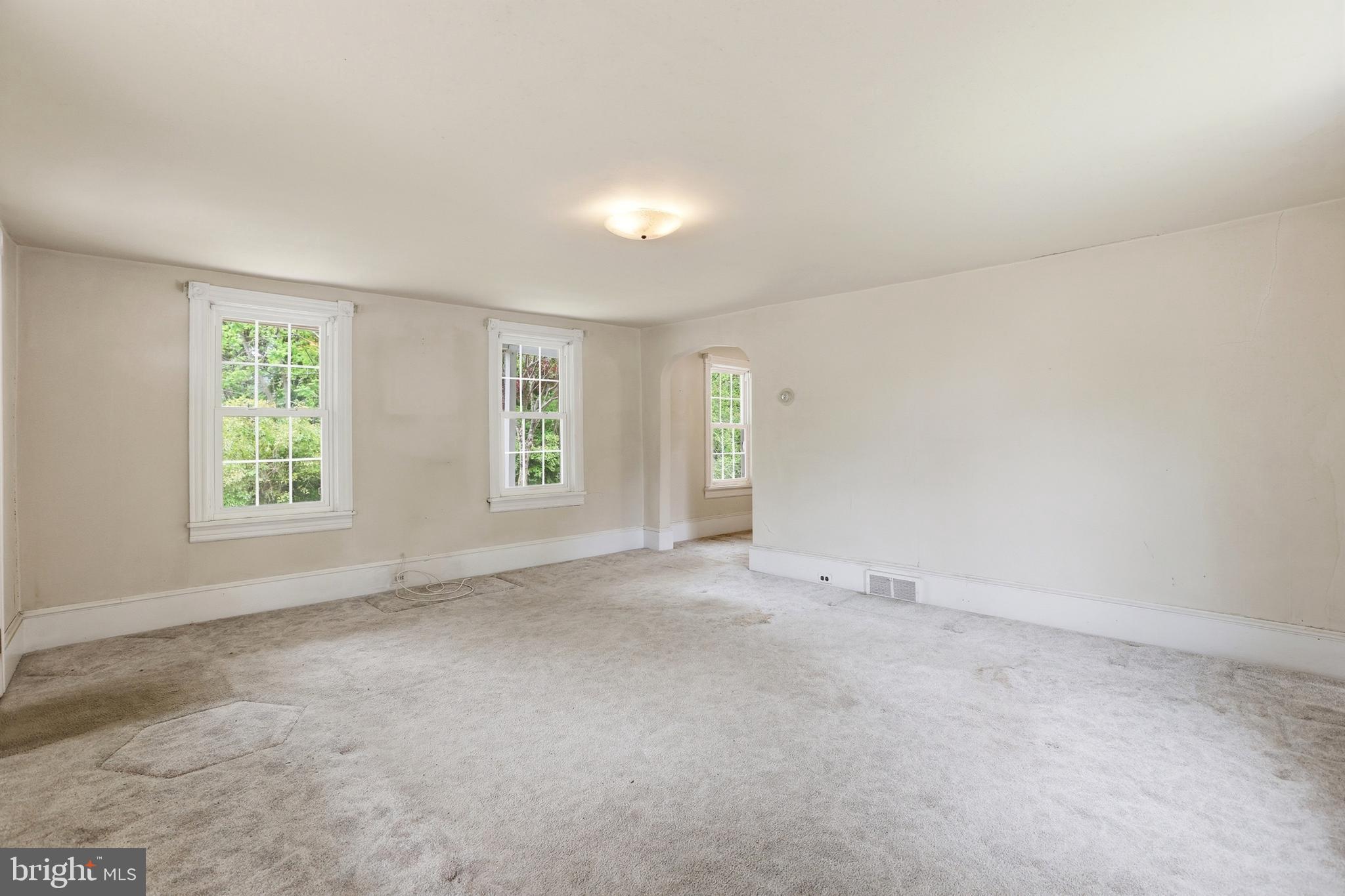 523 HAY ROAD