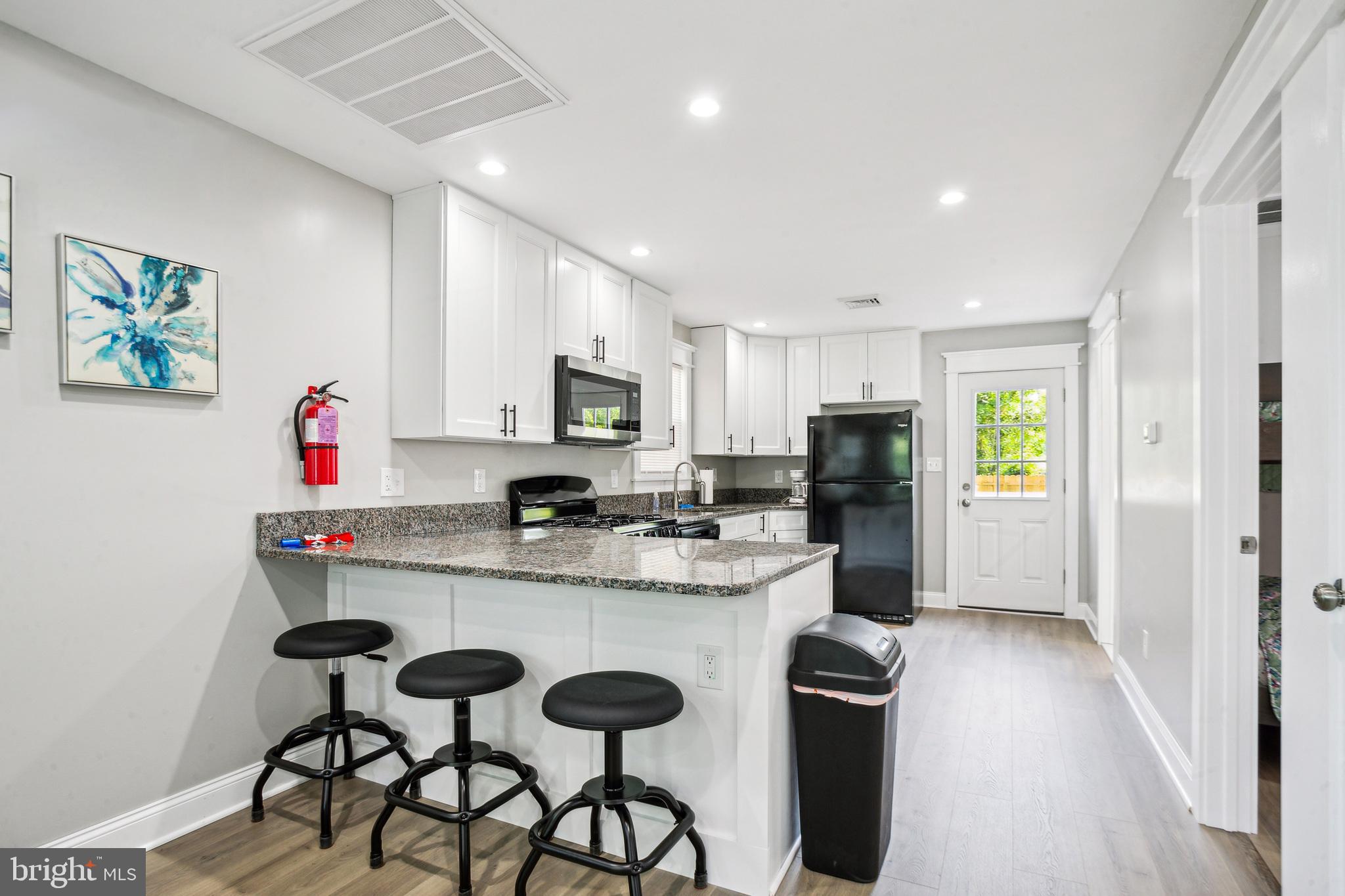 14 Lafayette Ave