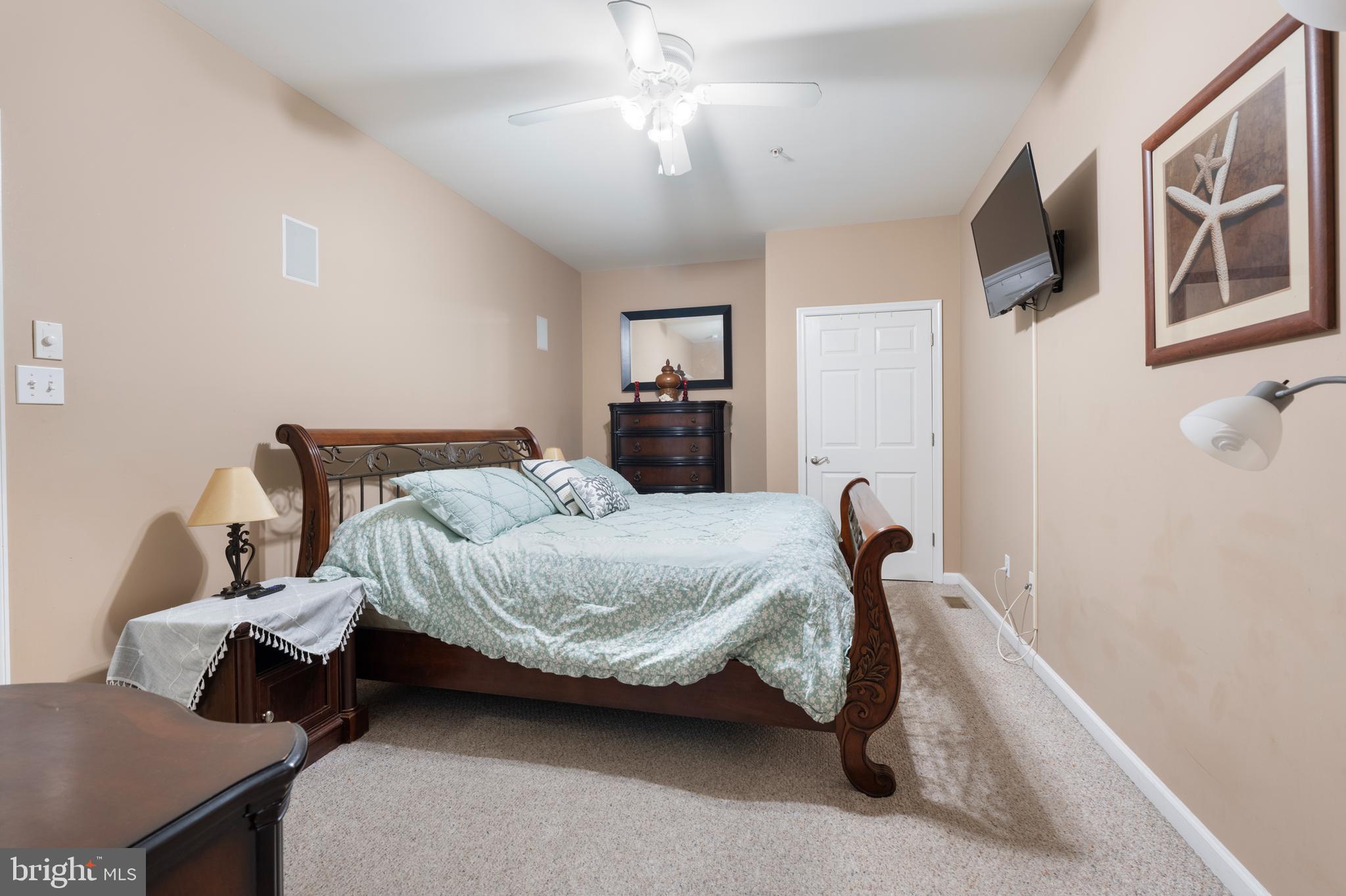 215 E Rio Grande Ave #Unit B