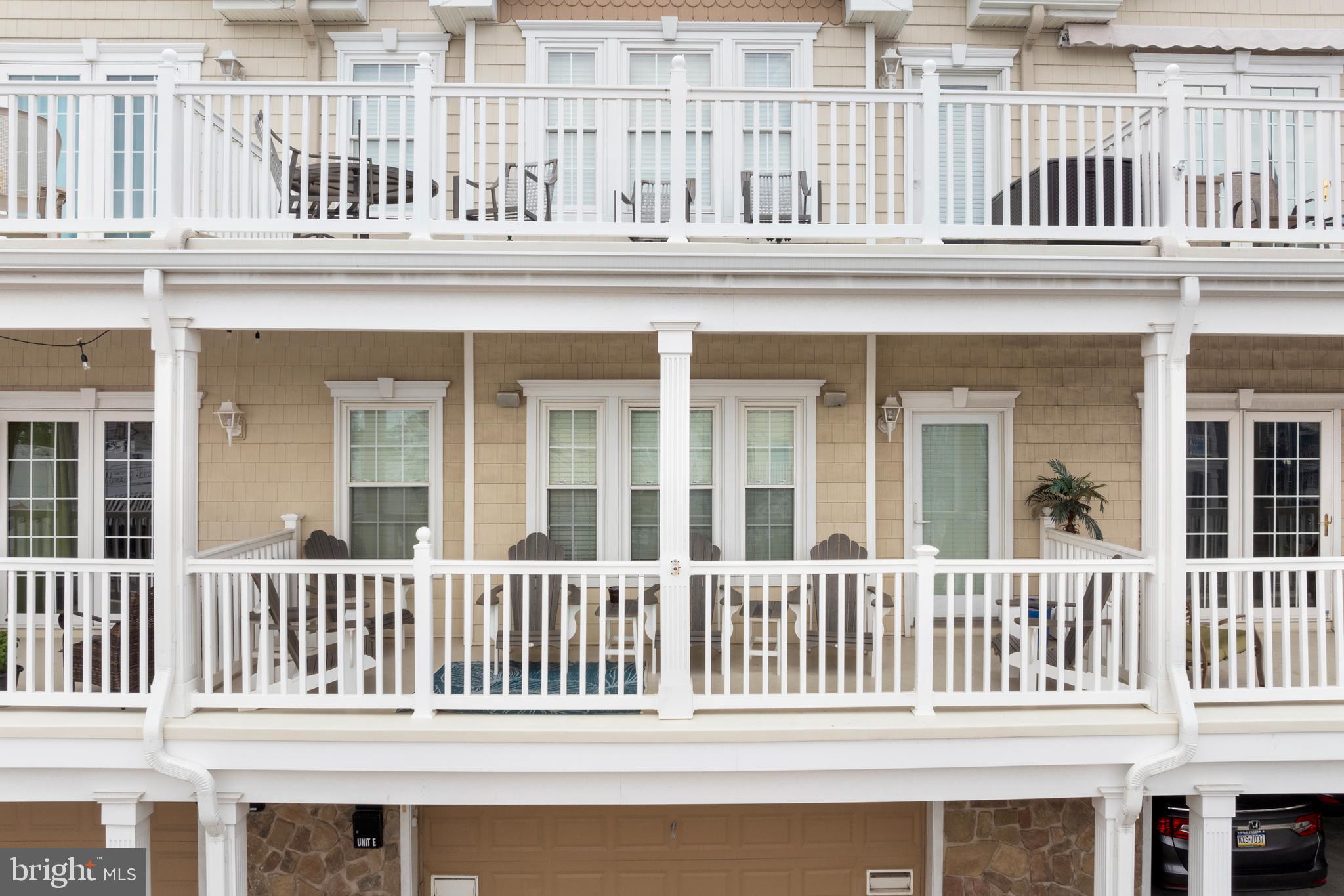 215 E Rio Grande Ave #Unit B