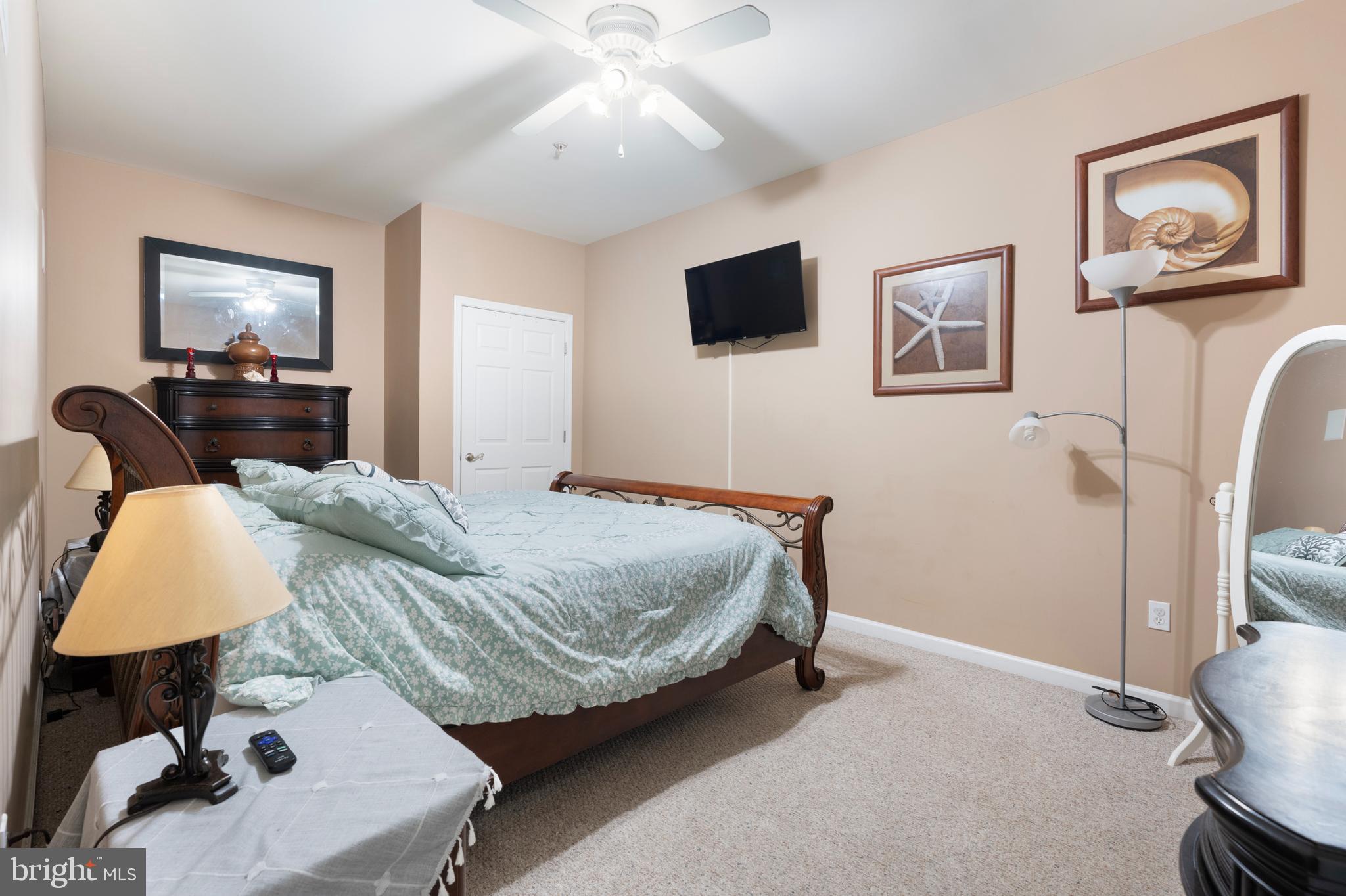 215 E Rio Grande Ave #Unit B
