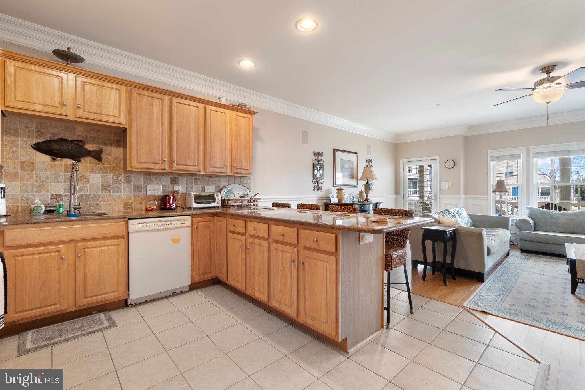 215 E Rio Grande Ave #Unit B