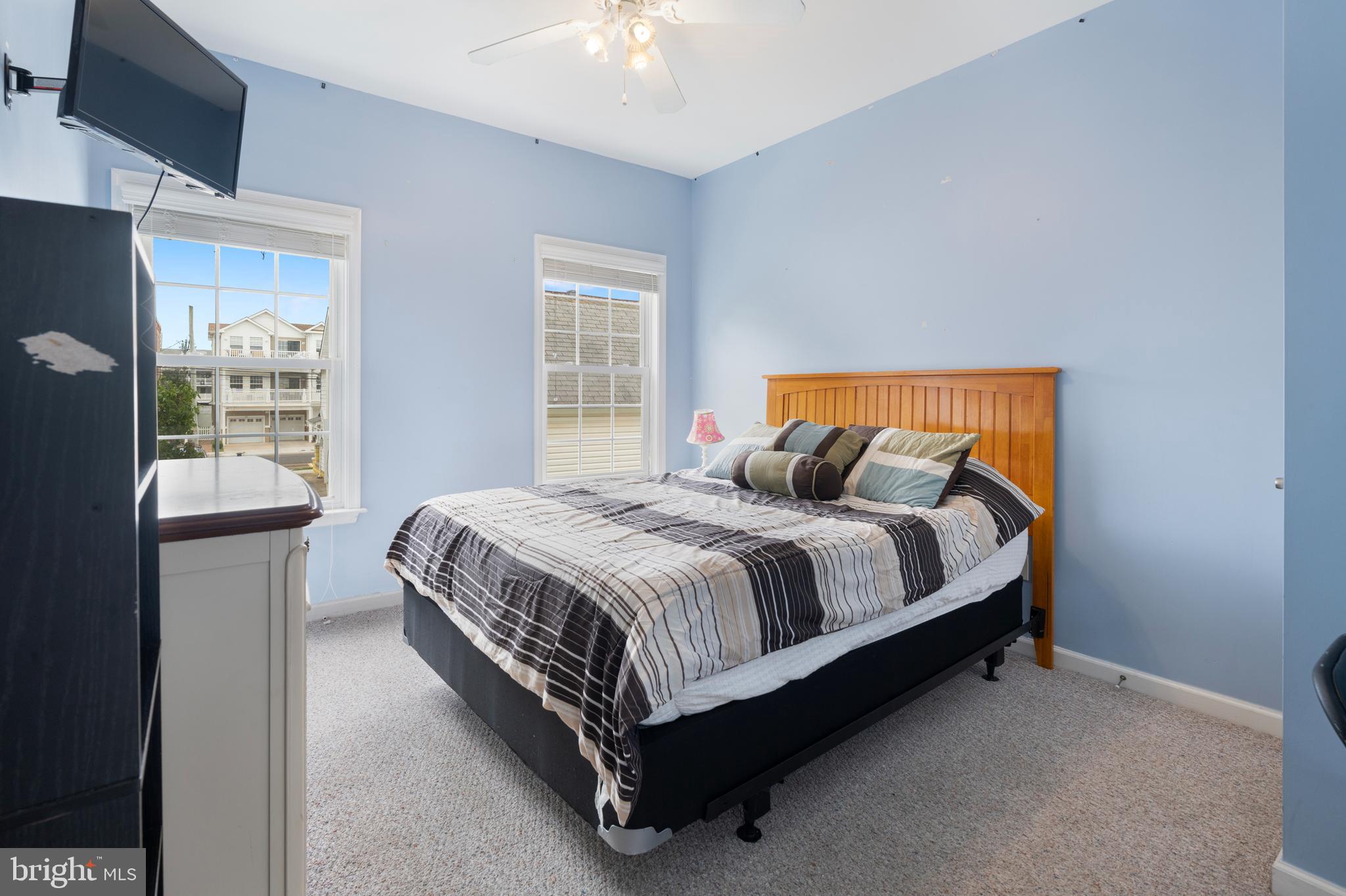 215 E Rio Grande Ave #Unit B