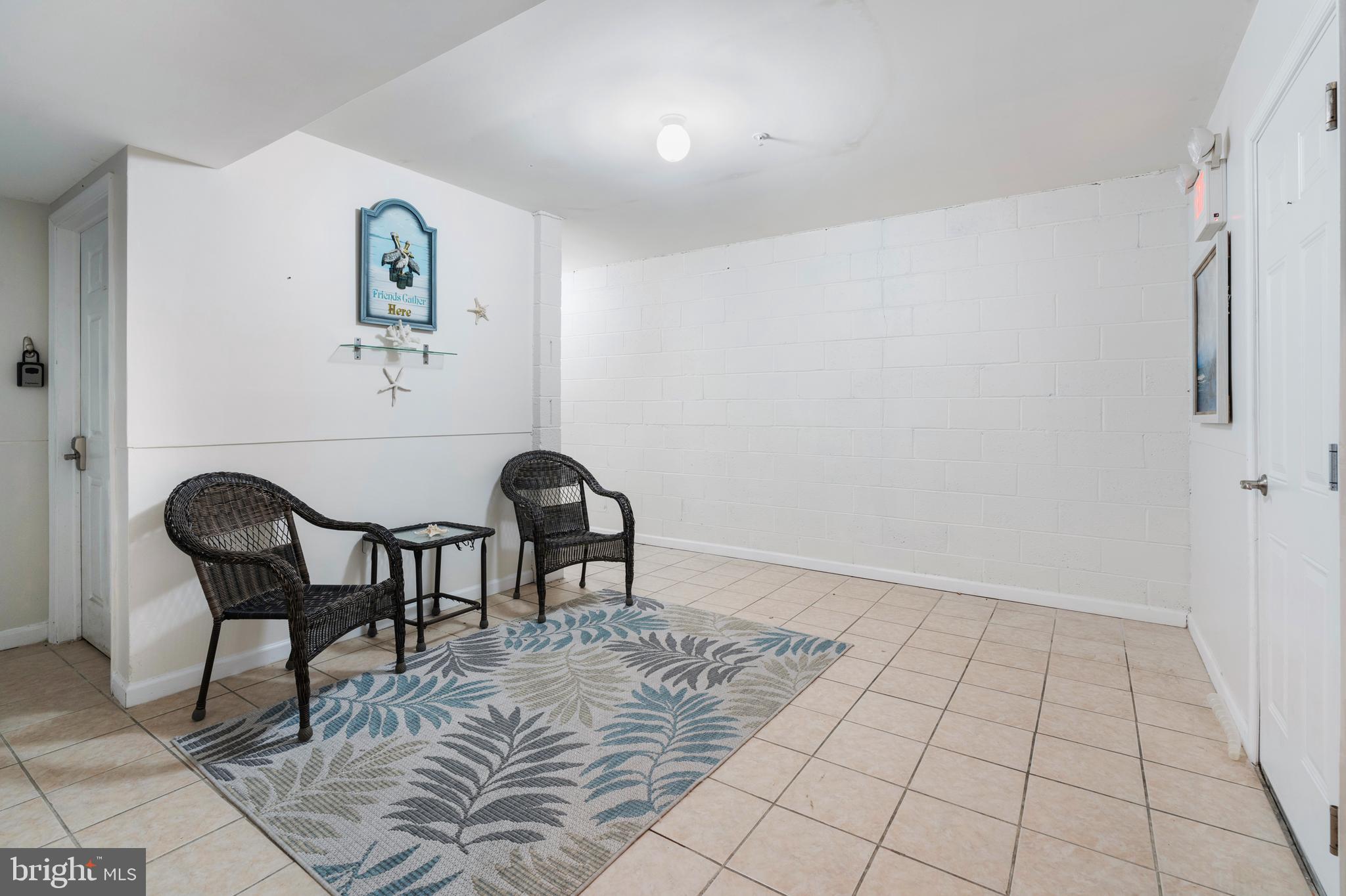 215 E Rio Grande Ave #Unit B