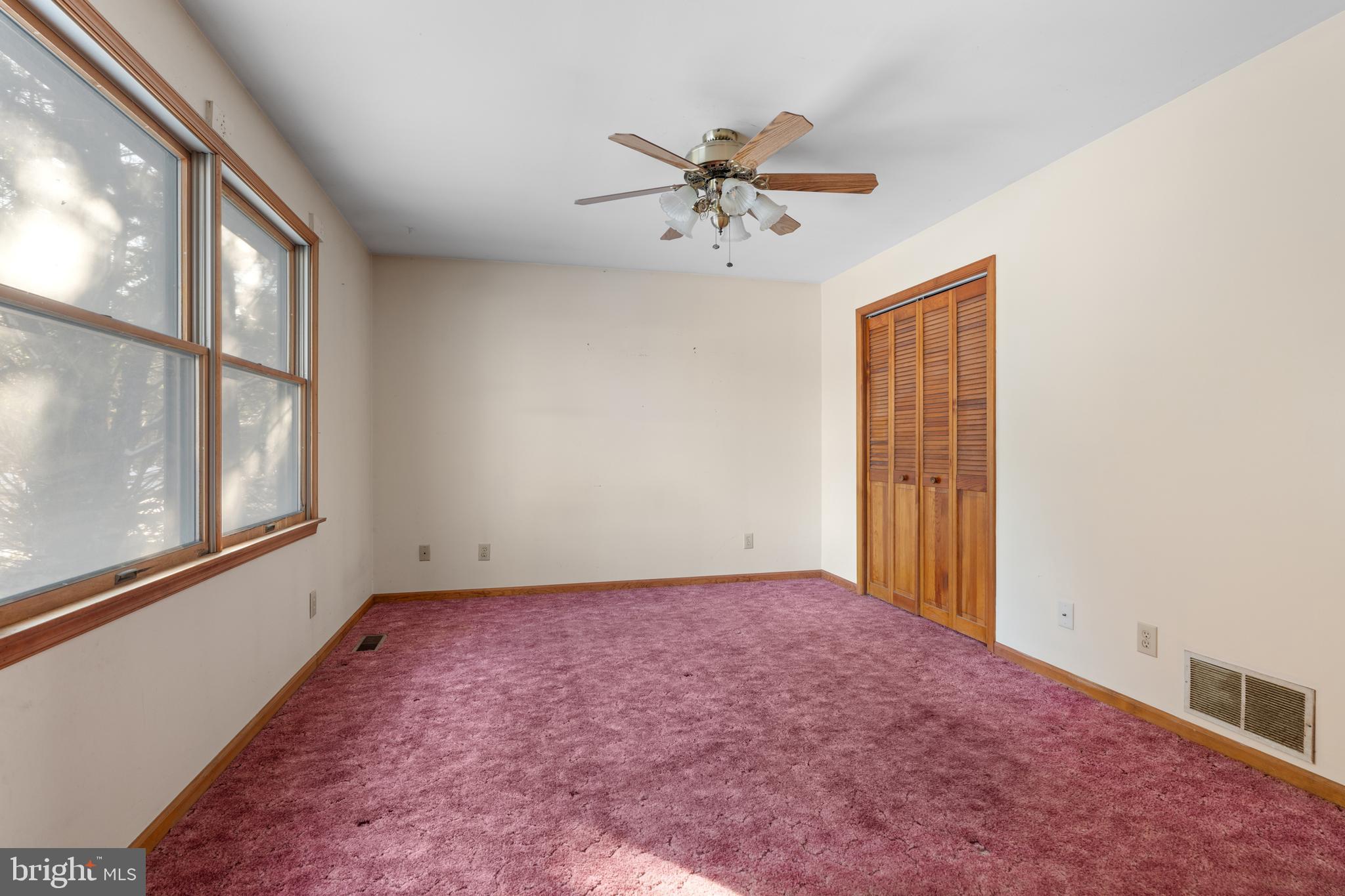 28 Fishing Creek Rd