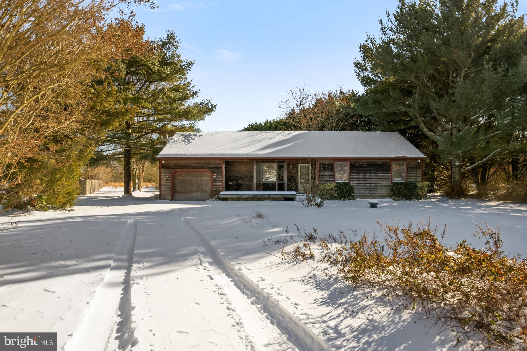 28 Fishing Creek Rd