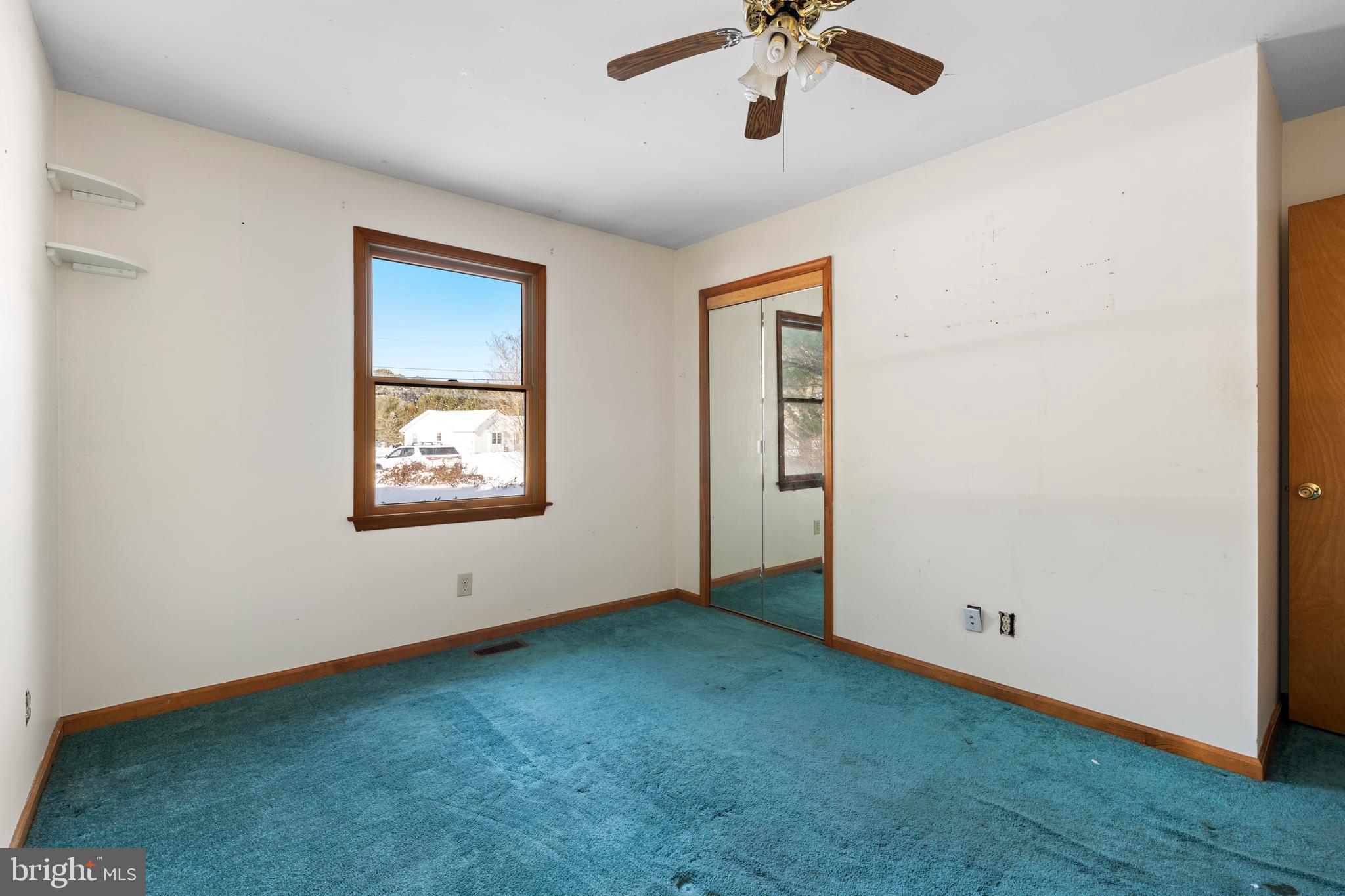 28 Fishing Creek Rd