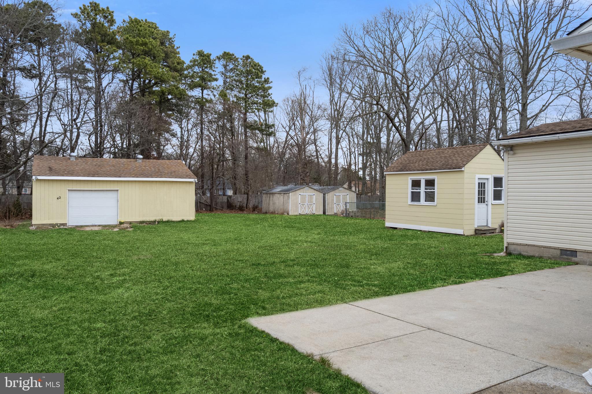 42 W Shellbay Ave