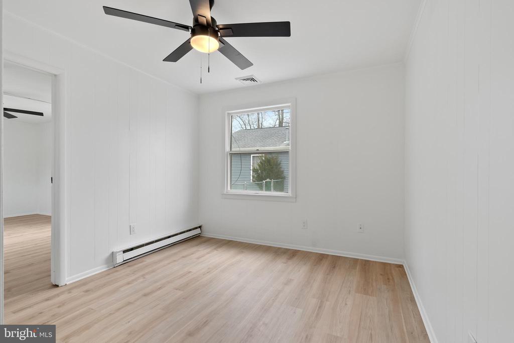 42 W Shellbay Ave